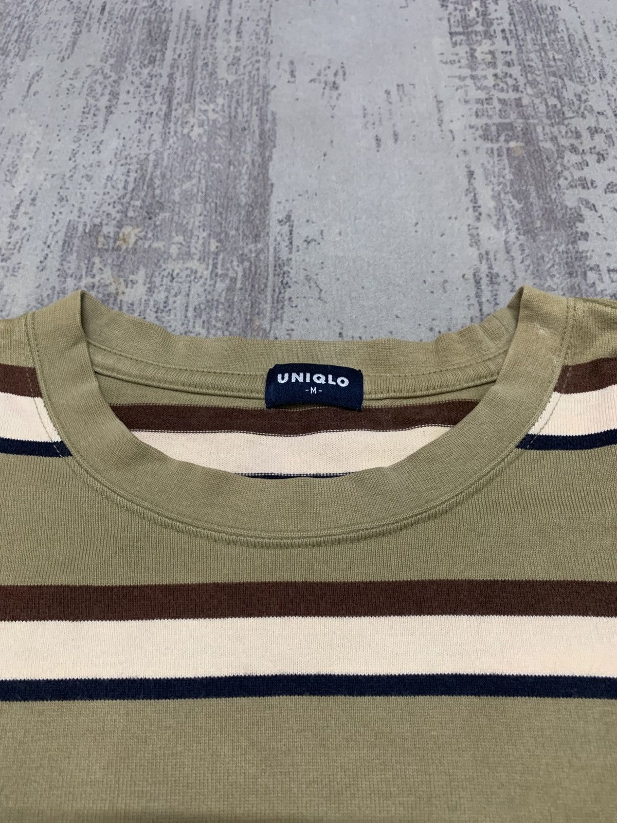 Japanese Brand VINTAGE LONG SLEEVE UNIQLO GRUNGE STRIPE TEE Size US M / EU 48-50 / 2 - 3 Thumbnail