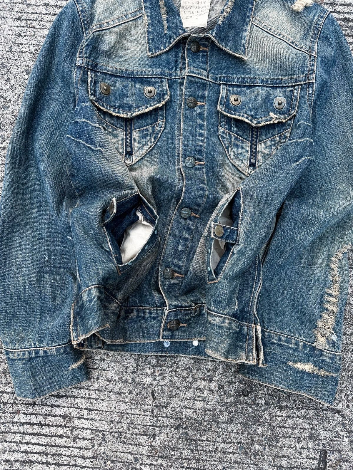 If Six Was Nine × Japanese Brand × Tornado Mart 2000’s Midas Damage Washed Denim Jacket Size US L / EU 52-54 / 3 - 13 Thumbnail