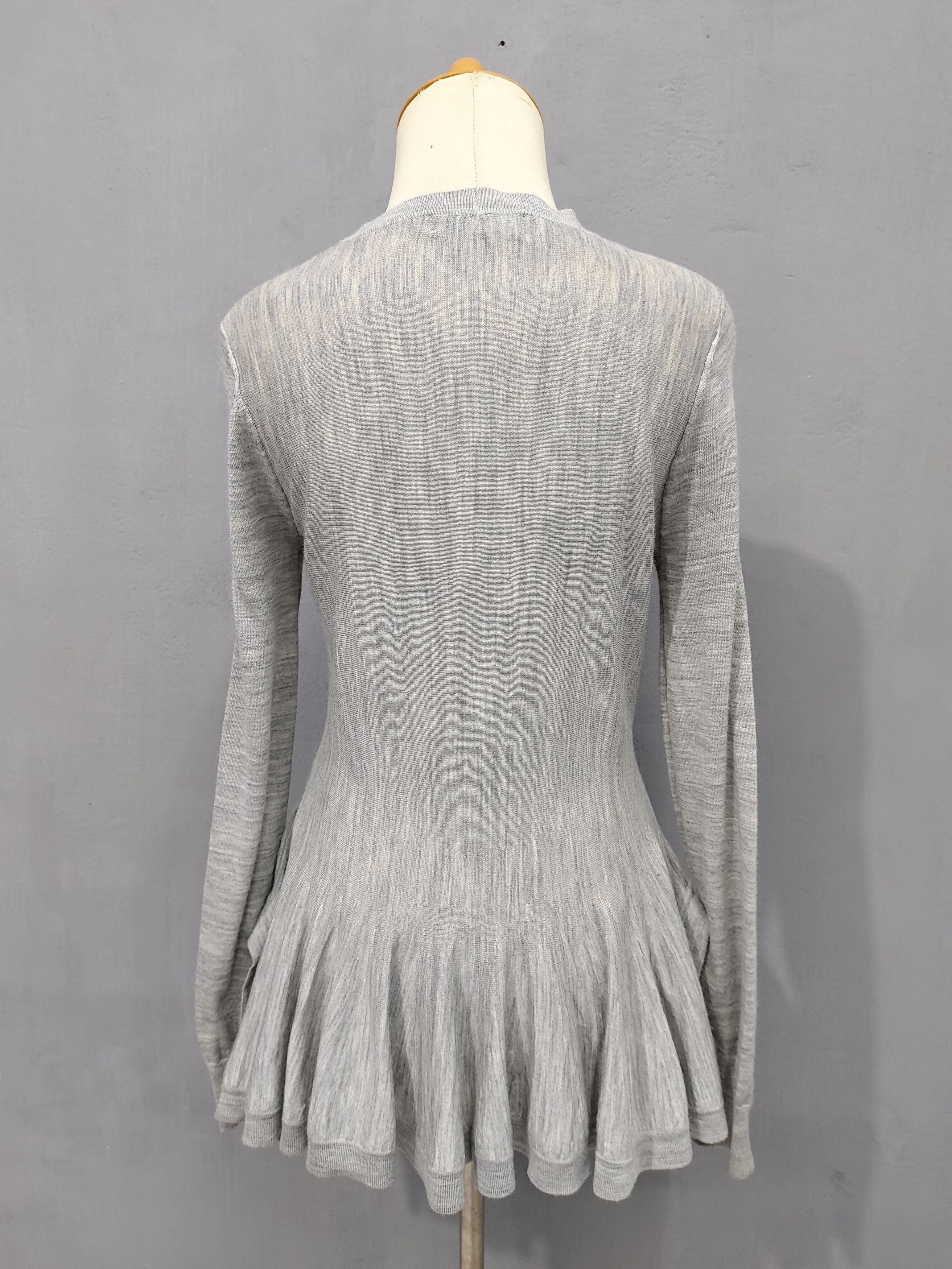 Alexander McQueen Alexander McQueen- Asymmetric Peplum Sculpted Wool Cardigan Size M / US 6-8 / IT 42-44 - 5 Thumbnail