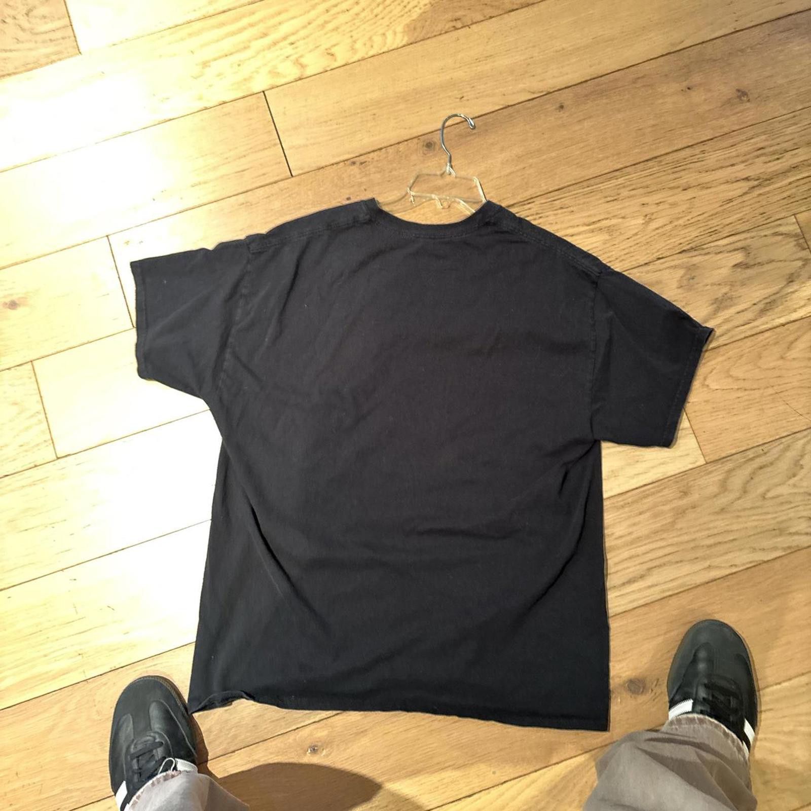 Gildan Men's Black t shirt Size US L / EU 52-54 / 3 - 4 Thumbnail