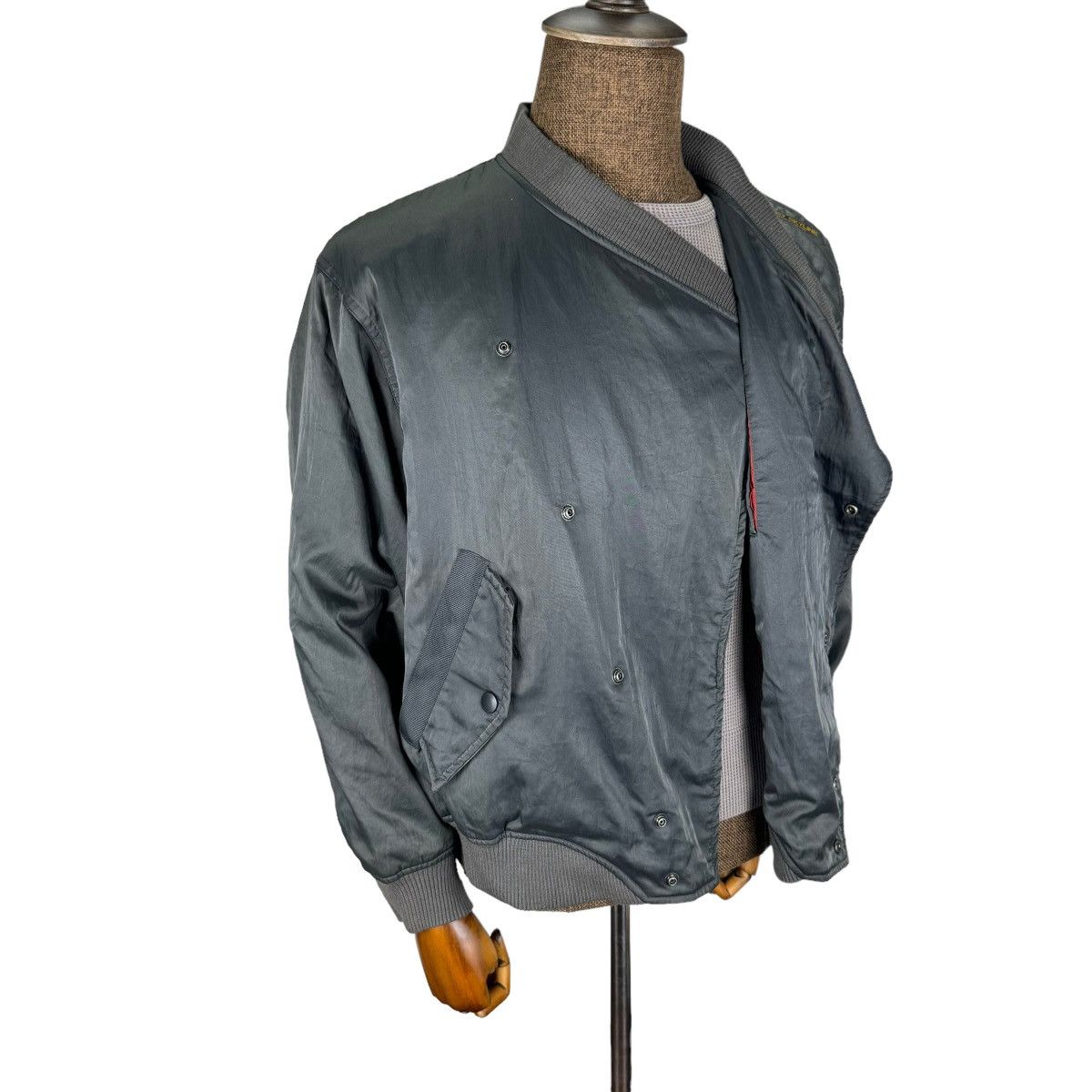 Issey Miyake 🔥80s ISSEY MIYAKE SKYLINE STUDIO BOMBER SNAP BUTTON JACKET Size US M / EU 48-50 / 2 - 4 Thumbnail