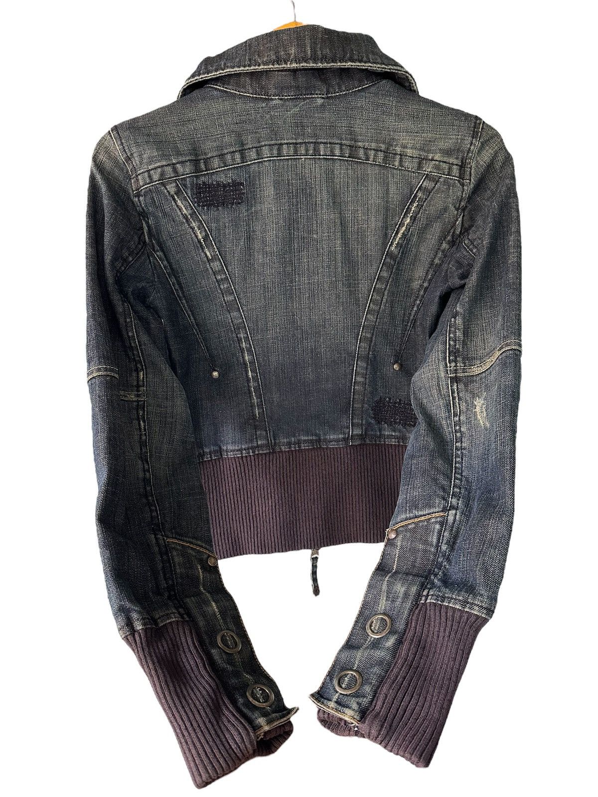 Armani Exchange 2000s VTG DISTRESSED ARMANI ZIP BUTTON STUDDED DENIM JACKET Size US XS / EU 42 / 0 - 10 Thumbnail