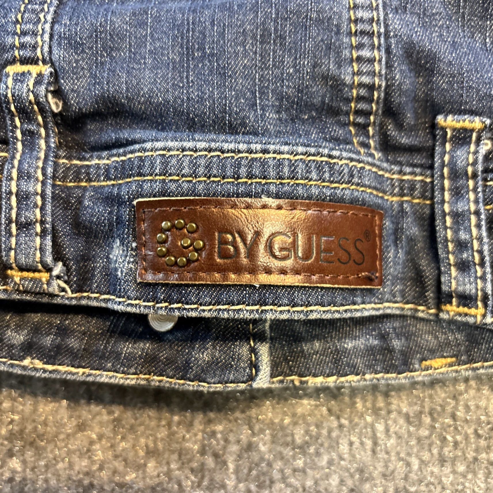 Guess VINTAGE GUESS Cropped Jean Jacket Small S Women Distressed Denim 80’s 90’s Y2k Collared Button USA Denim Jacket Women Size 28" / US 6 / IT 42 - 6 Thumbnail