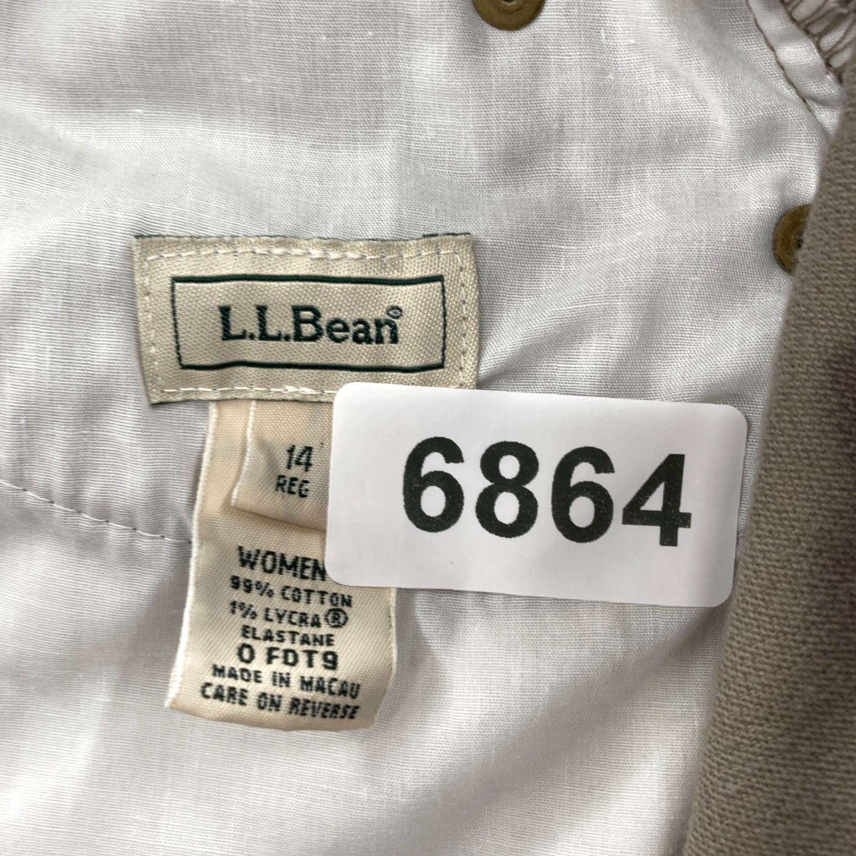 Vintage L.L. Bean Women 14 Brown Soft Stretch Flat Front Chino Pants Mid Rise Pants Size 36" / US 14 / IT 50 - 4 Thumbnail