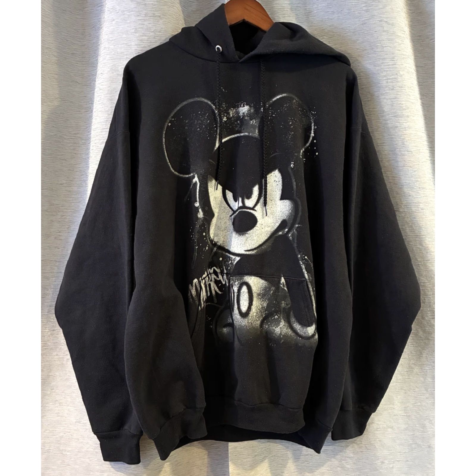Disney VINTAGE Y2K Disney Gangster Mickey Mouse Graffiti Hoodie Disneyland Mens XL Black Zip Full Zip Manga? Size US XL / EU 56 / 4 - 2 Thumbnail