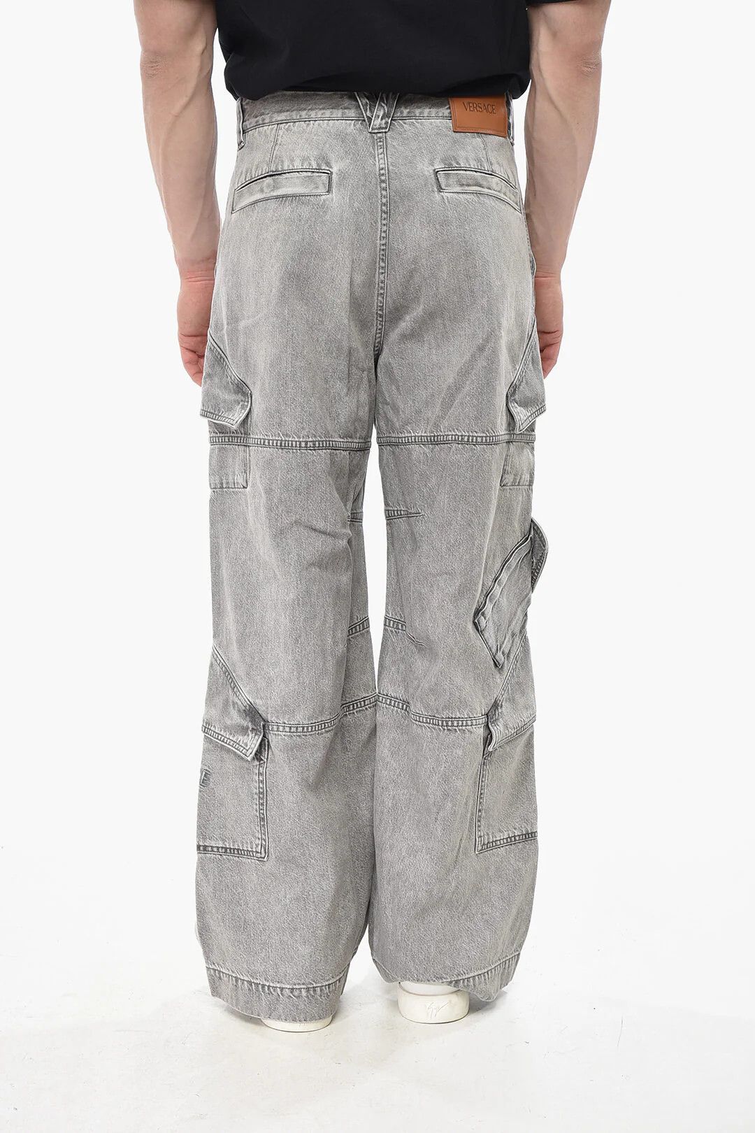 Versace og1mm0426 Straight-Leg Cargo Jeans in Grey Size US 31 - 4 Thumbnail
