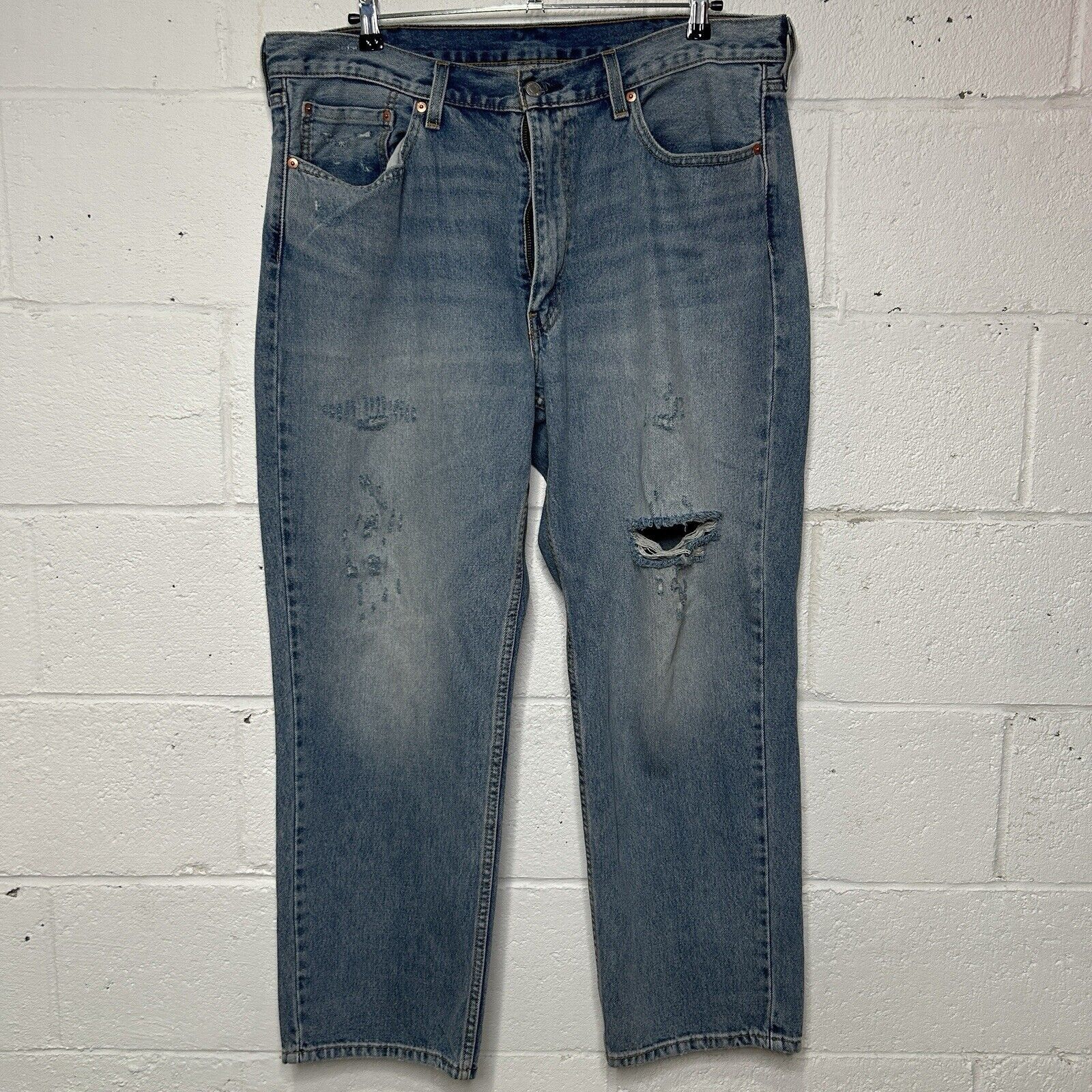 Levi's Levi's 550 Relaxed Fit Jean “Stonewash” Size 38x30 Size US 38 / EU 54 - 1 Thumbnail