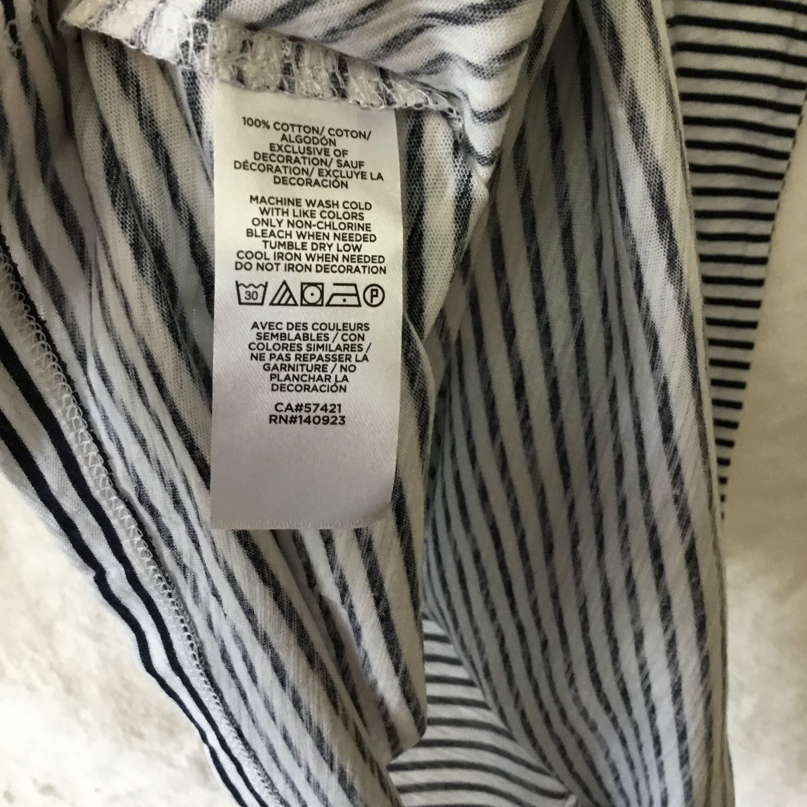 Loft LOFT Blue Striped Floral Split Neck Tee Size XS / US 0-2 / IT 36-38 - 8 Thumbnail