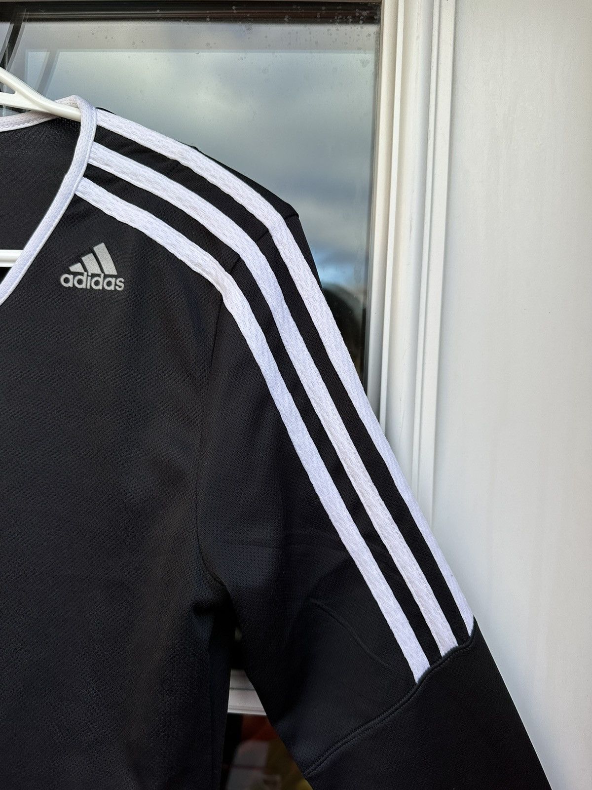 Adidas Vintage Adidas Striped logo long sleeve climalite t-shirt Size US S / EU 44-46 / 1 - 3 Thumbnail