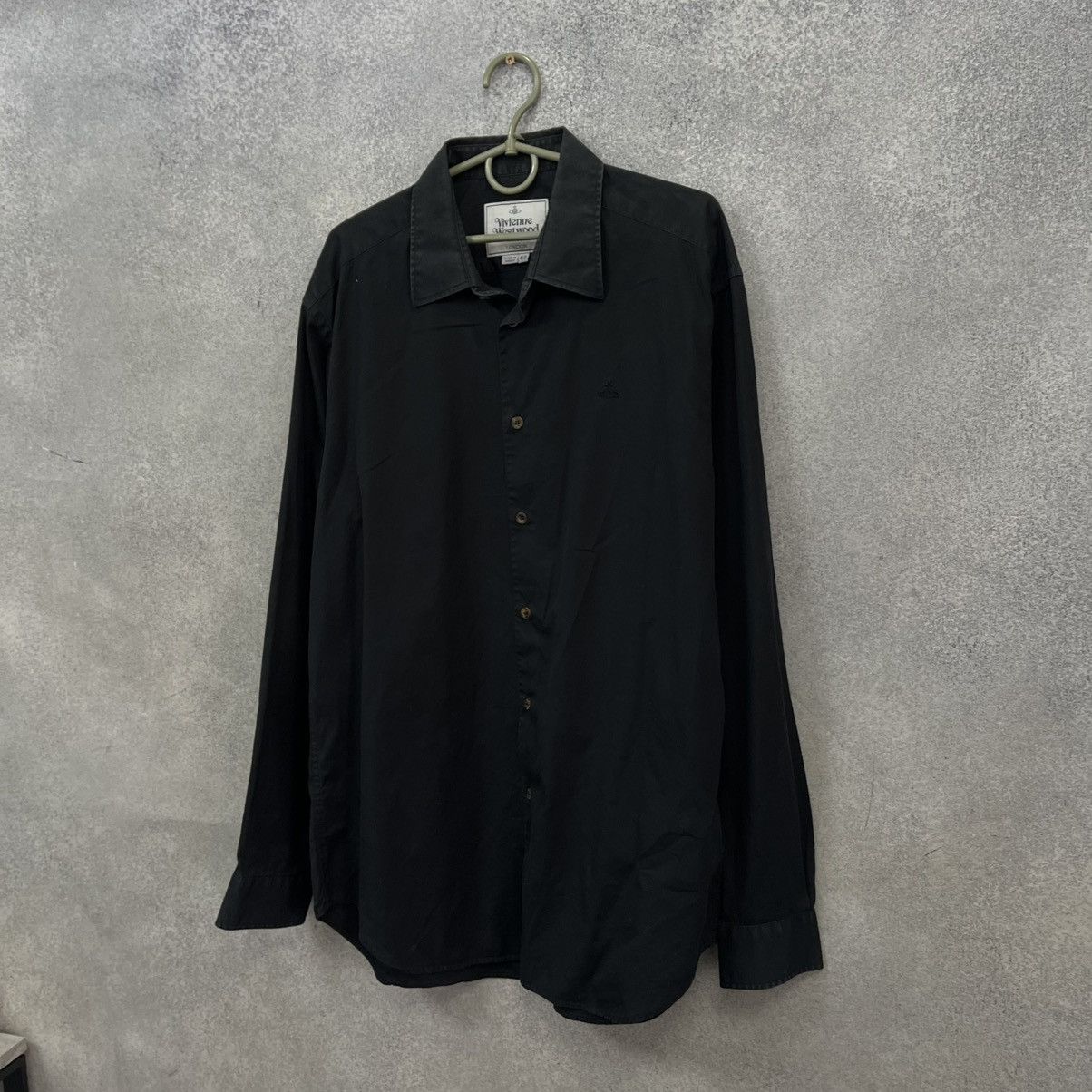 Vivienne Westwood Vivienne Westwood Shirt Black Rare Mini Logo Size US L / EU 52-54 / 3 - 7 Thumbnail