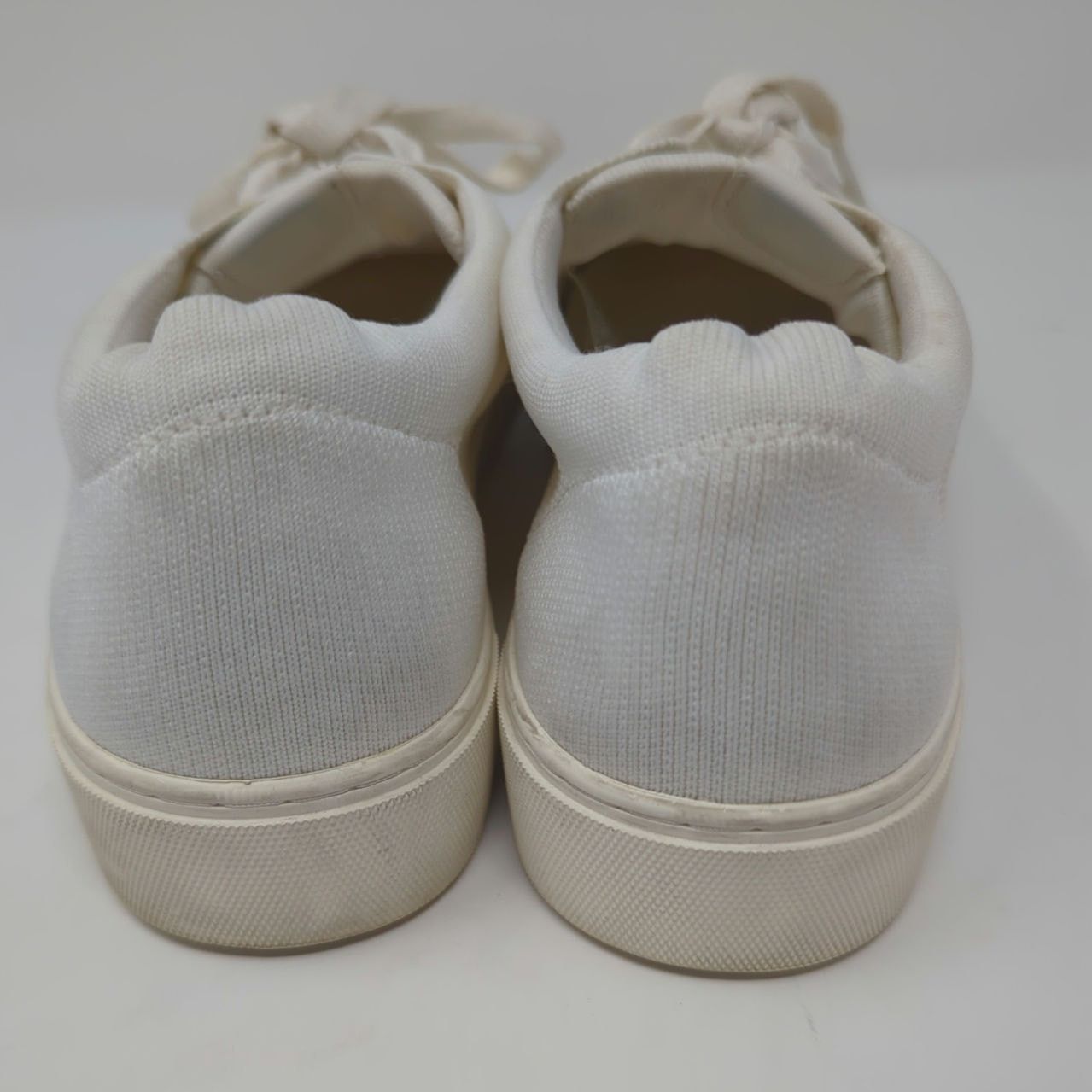 Ugg UGG Womens Zilo Knit White Casual Womens Size 10 Size US 10 / EU 43 - 5 Thumbnail