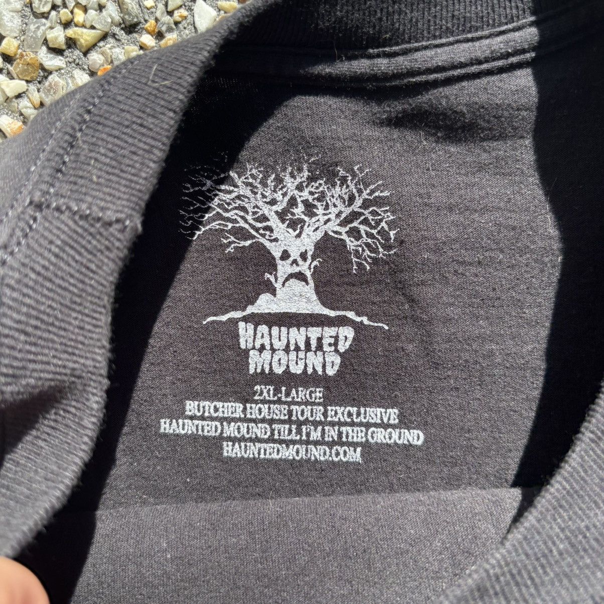 Haunted Mound Sematary Holding Crosses Shirt Size US XXL / EU 58 / 5 - 3 Thumbnail