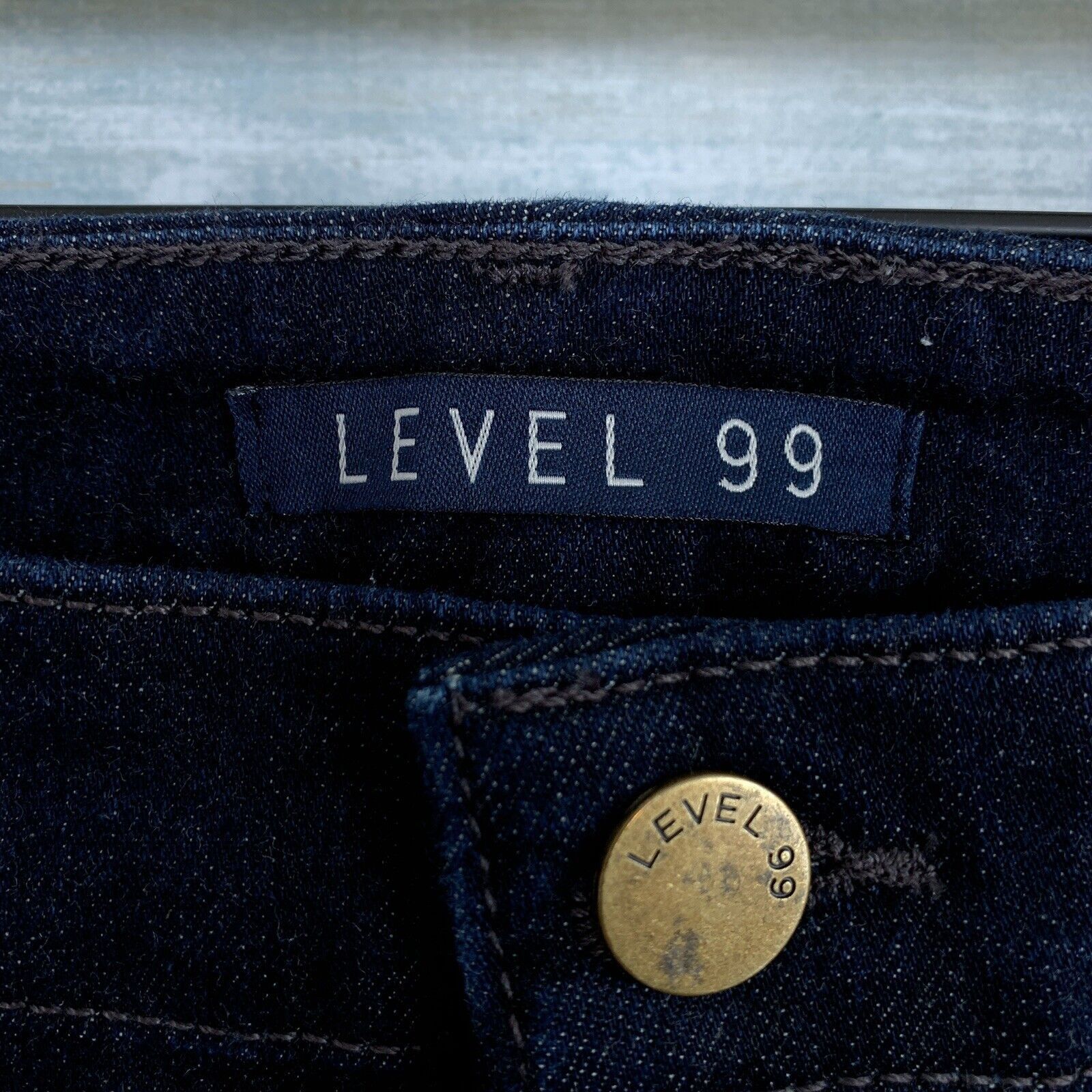 Anthropologie Anthropologie Level 99 Skinny Cigarette Jeans Dark Wash 27 Size 27" / US 4 / IT 40 - 9 Thumbnail