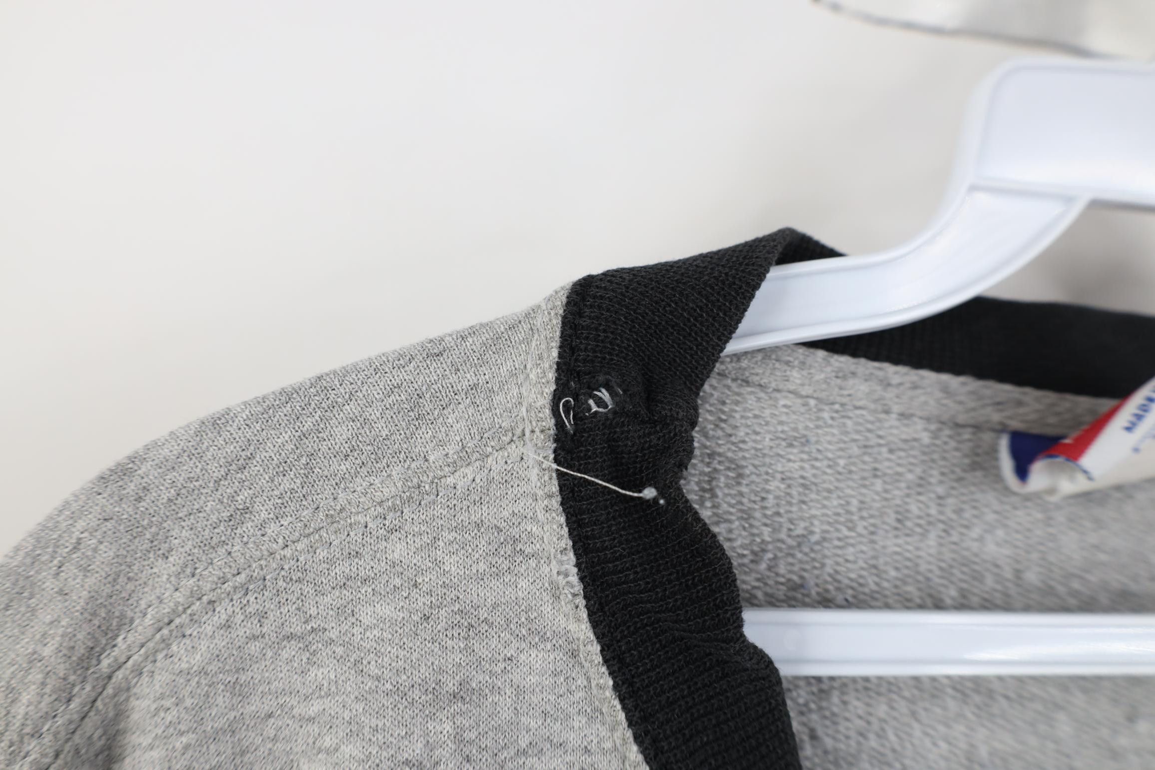Champion Vintage 90s Champion Spell Crewneck Sweatshirt Heather Gray Size US XL / EU 56 / 4 - 7 Thumbnail