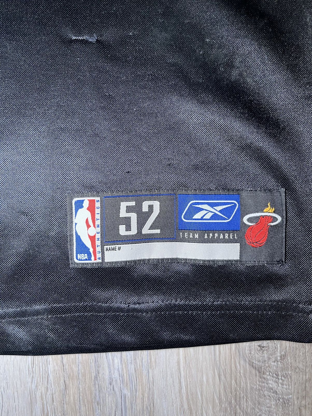 NBA × Reebok × Vintage Vintage D wade jersey Size US XL / EU 56 / 4 - 2 Thumbnail