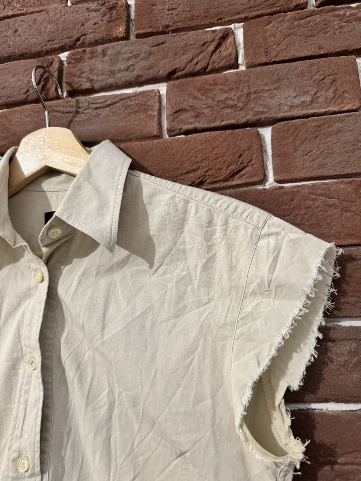 Dolce & Gabbana Vintage Dolce&Gabbana Y2K Sleeveless Beige T-shirt 40IT Size S / US 4 / IT 40 - 3 Thumbnail