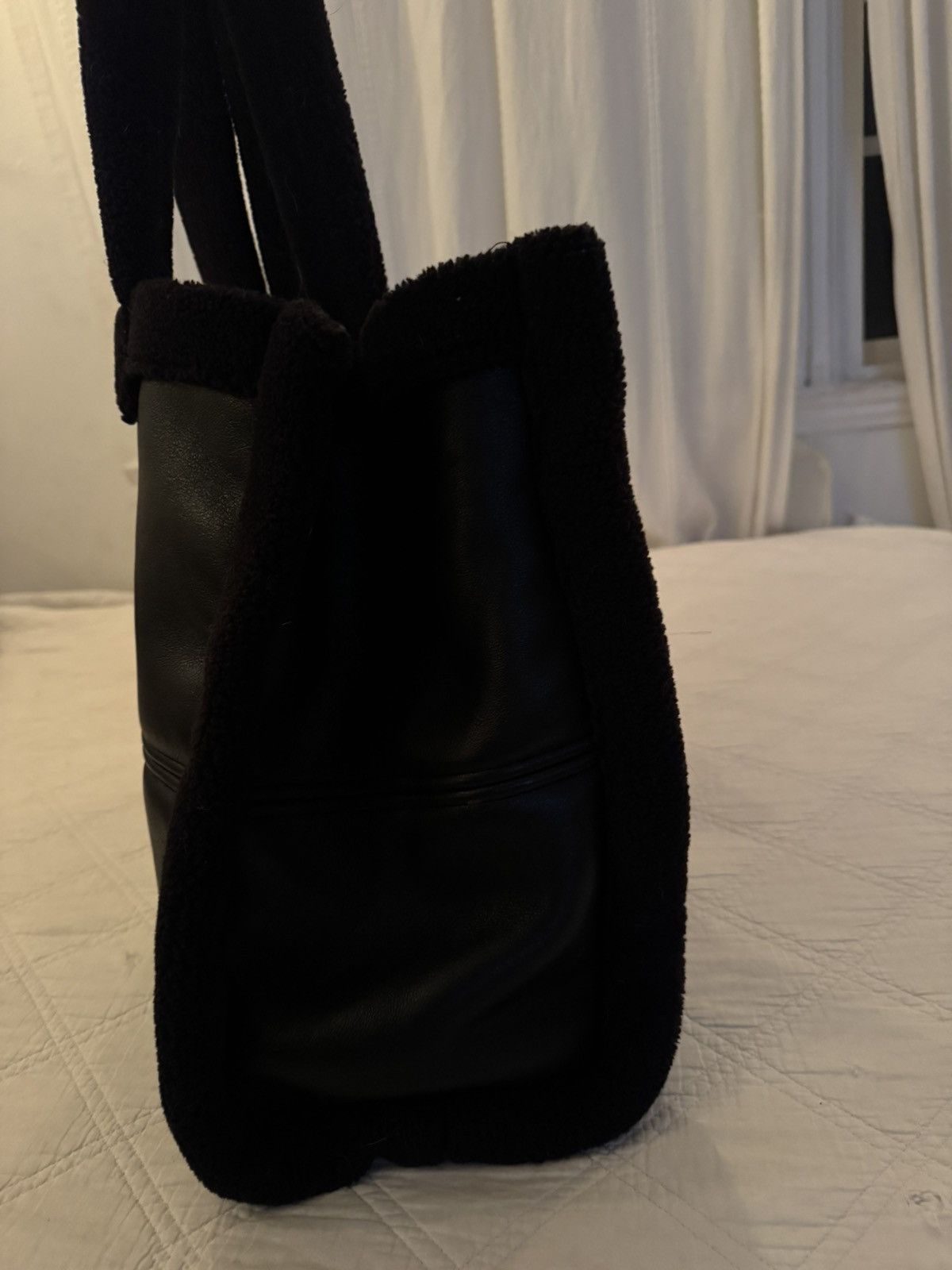 STAND STUDIO STAND STUDIO Black Faux-Shearling Large Lola Tote Size ONE SIZE - 3 Thumbnail