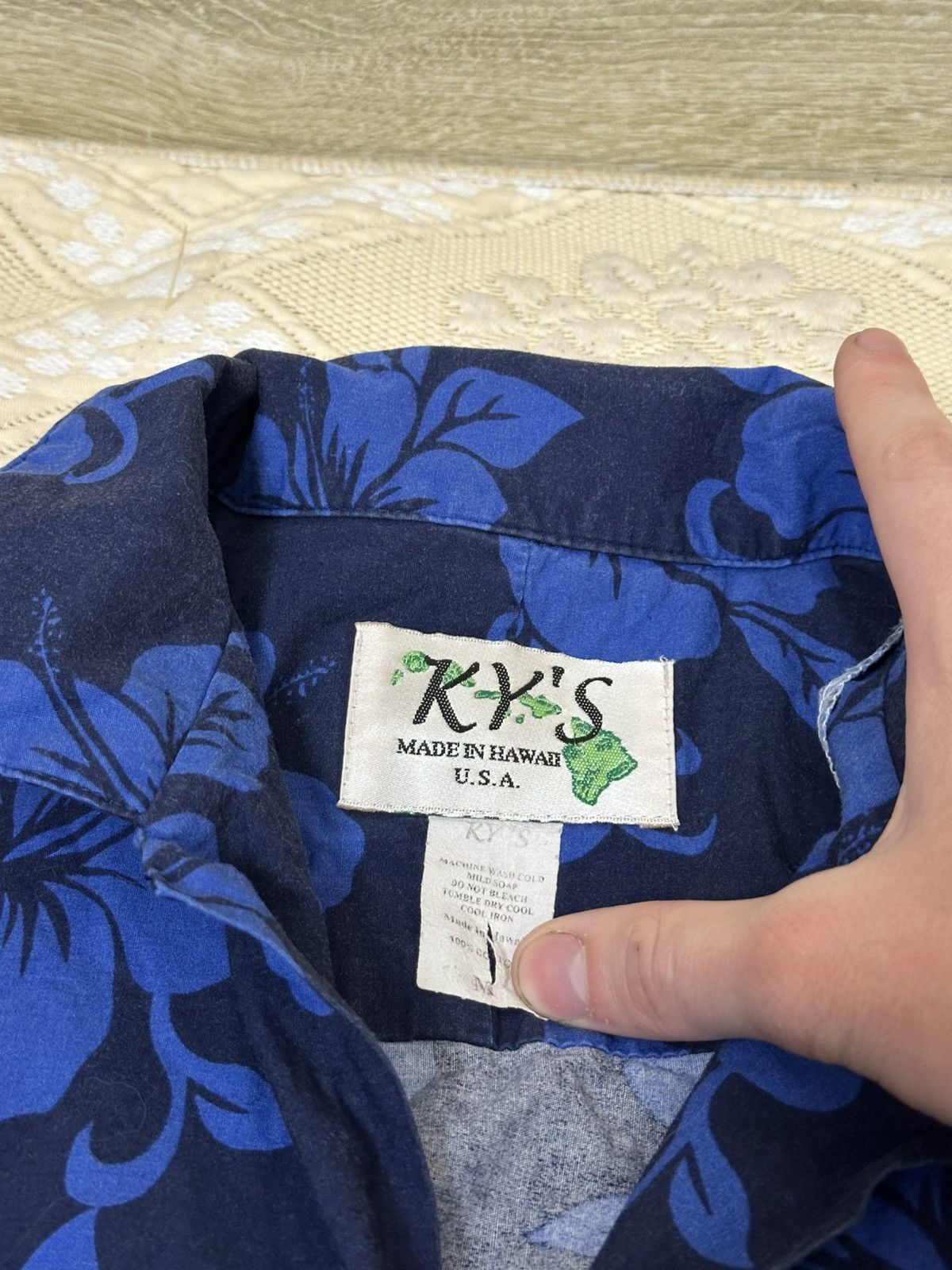 Drink Beer Save Water 🔥 Ky’s Vintage Hawaiian Beer Shirt Guinness Corona Button Up Size US M / EU 48-50 / 2 - 4 Thumbnail