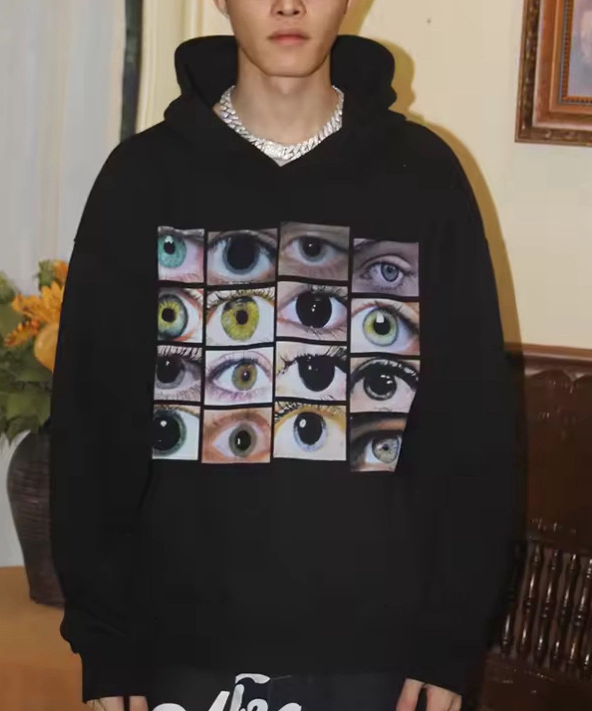 Japanese Brand Eye-Catching Graphic Hoodie - Black with Bold Eye Print | Size US L / EU 52-54 / 3 - 1 Thumbnail