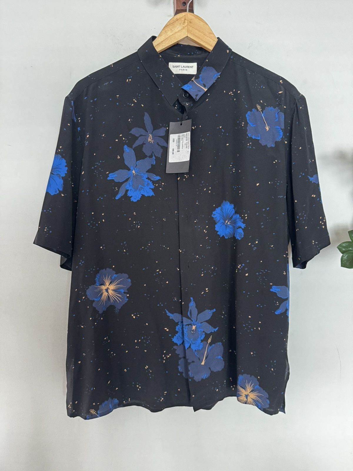 Bnwt Silk Hibiscus Hawaiian Shirt
