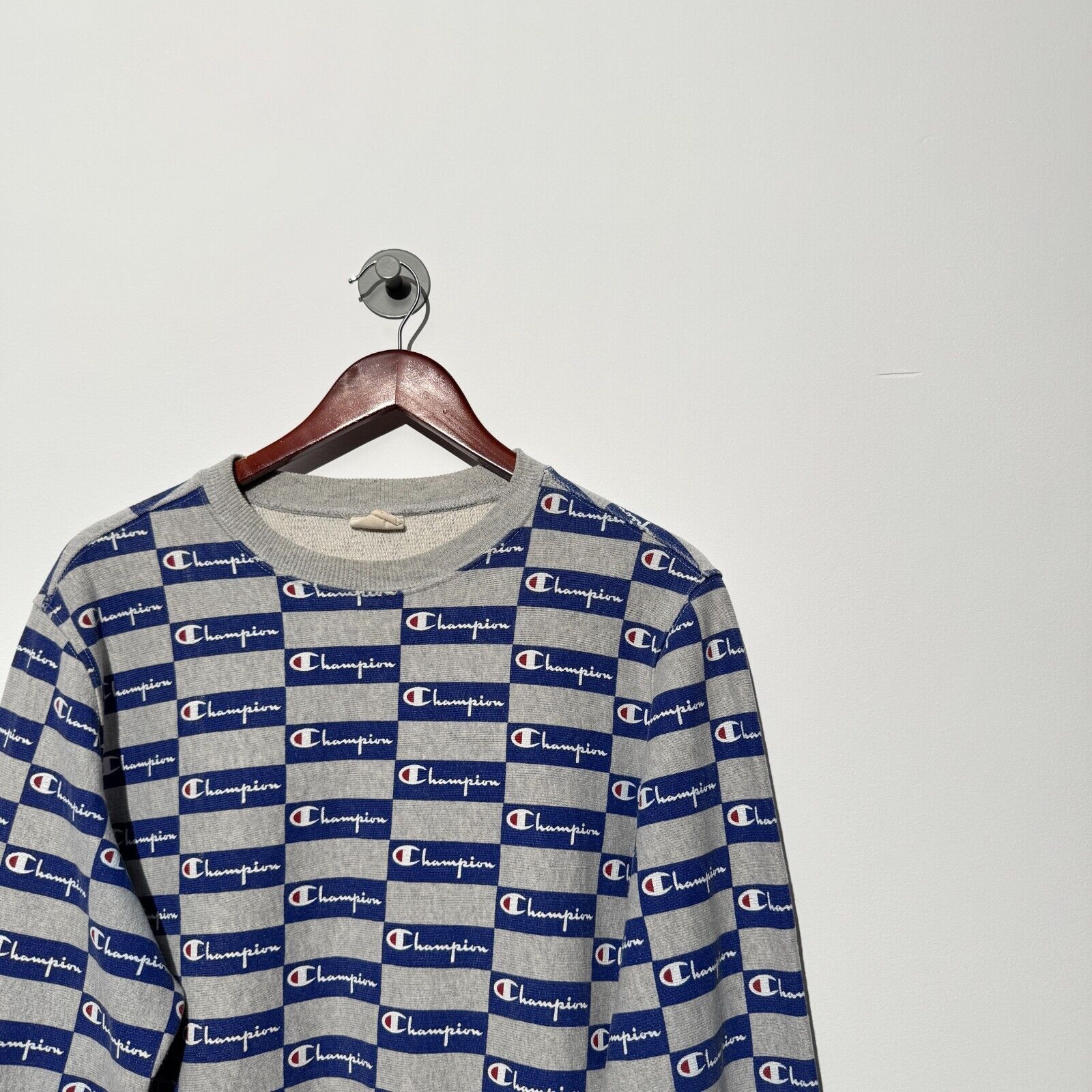 Champion × Vintage Vintage Champion Unisex Gray Cotton Crewneck Size M 90s Size US M / EU 48-50 / 2 - 2 Thumbnail