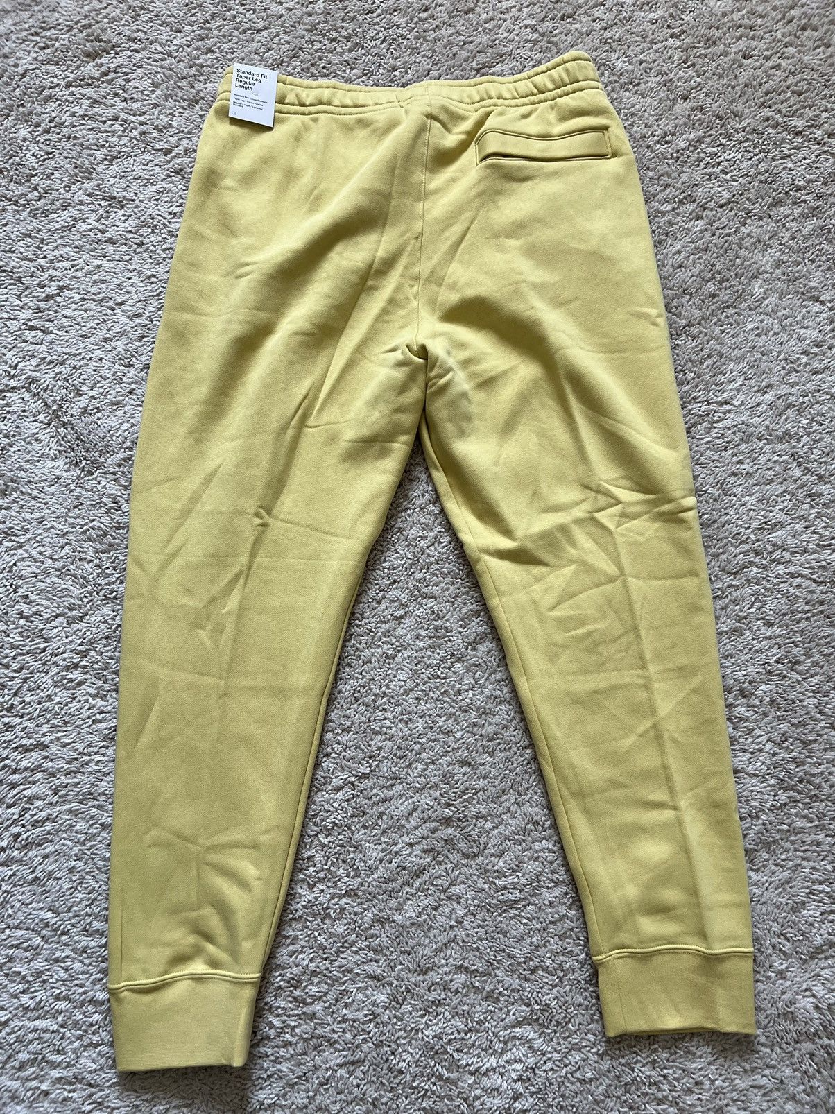 Nike Nike Sportswear Club Fleece Jogger Pants Yellow Size US 34 / EU 50 - 5 Thumbnail