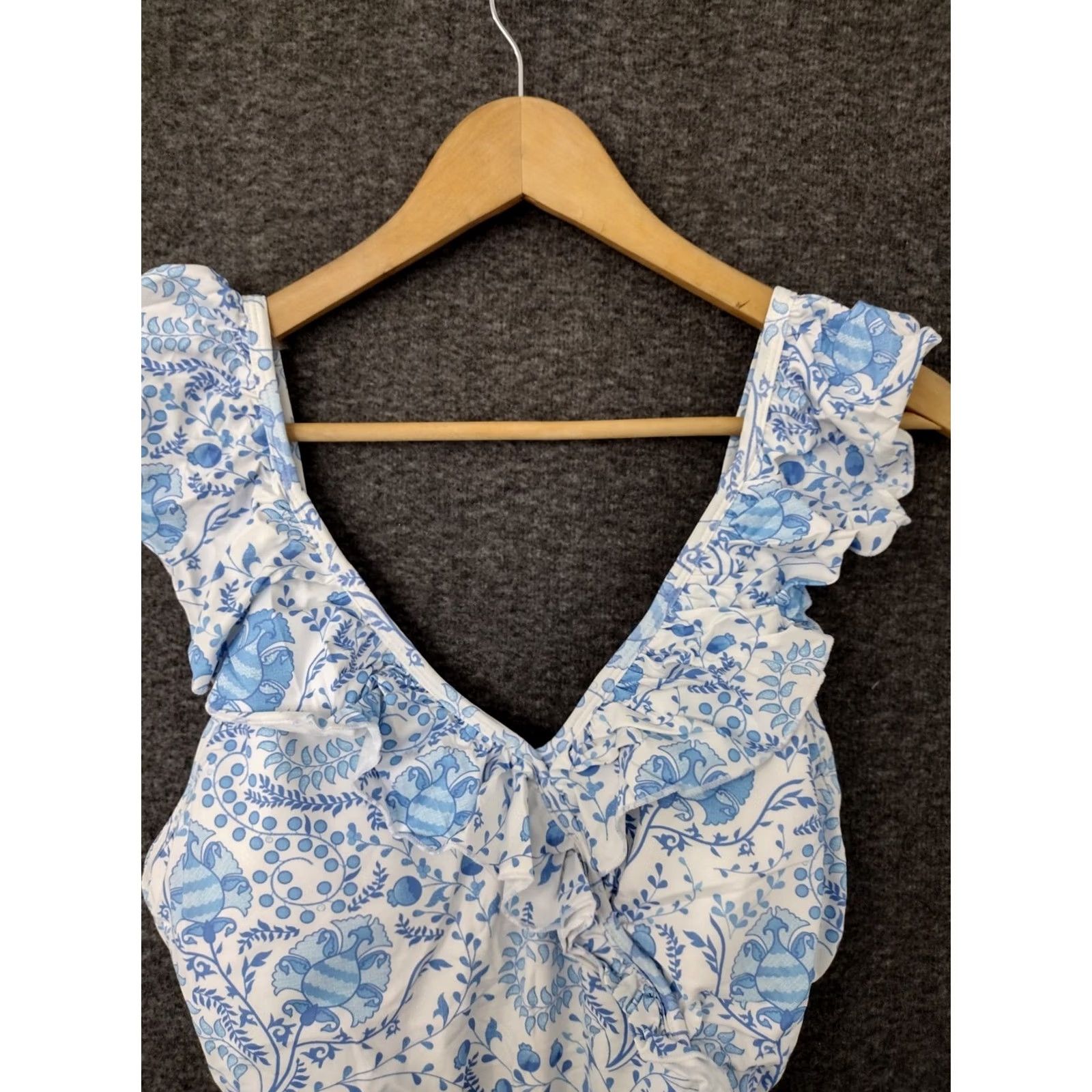Rivieras Toluca One Piece Riviera Color Wrap V-Neck Swim Navy XL Blue Bathing Suit Women Beach Belted Wrst? Size ONE SIZE - 3 Thumbnail