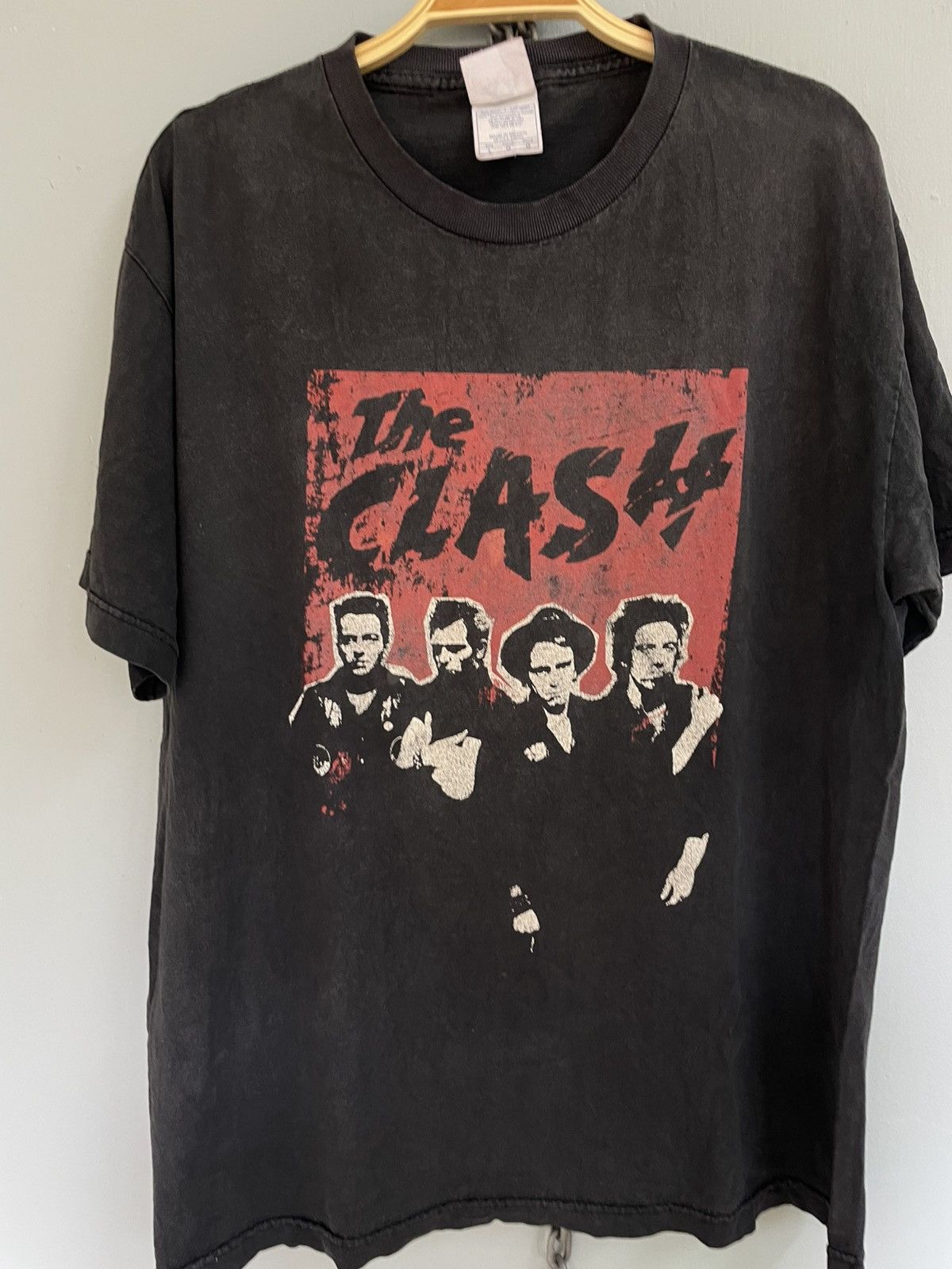 Band Tees Vintage The Clash punk band distress t shirt Size US L / EU 52-54 / 3 - 3 Thumbnail