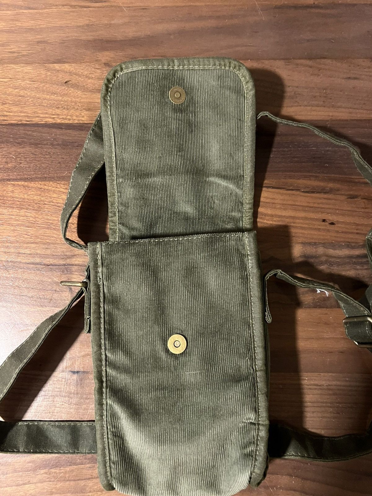 Aime Leon Dore Aime Leon Dore ALD Micro Cord Crossbody Satchel Bag Green Size ONE SIZE - 4 Thumbnail