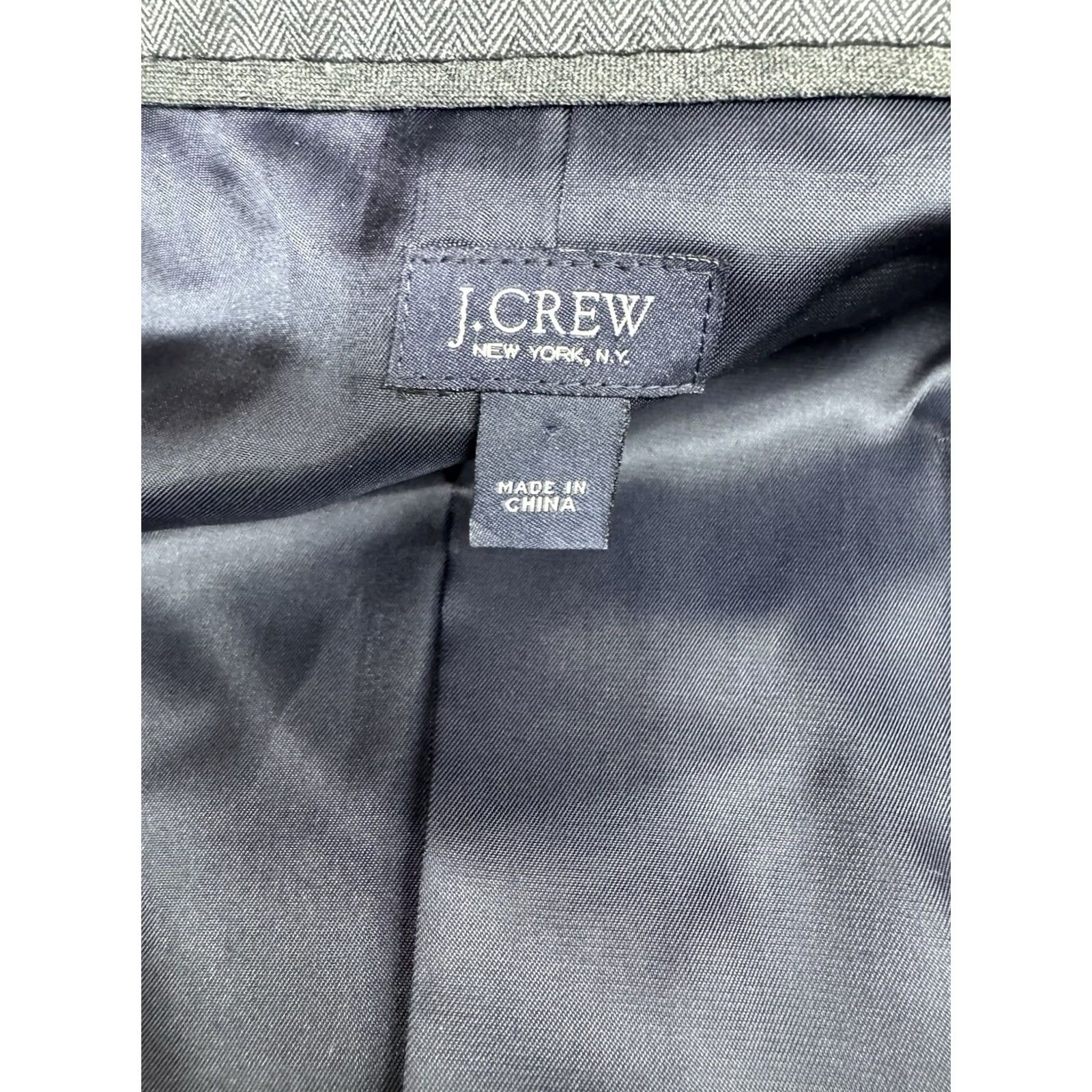 J.Crew J.CREW Ludlow Herringbone Gray 2 Piece Suit Set 42R Pants 32x29 Wool Italian Wool Gray Mens Suit Size 42R - 5 Thumbnail