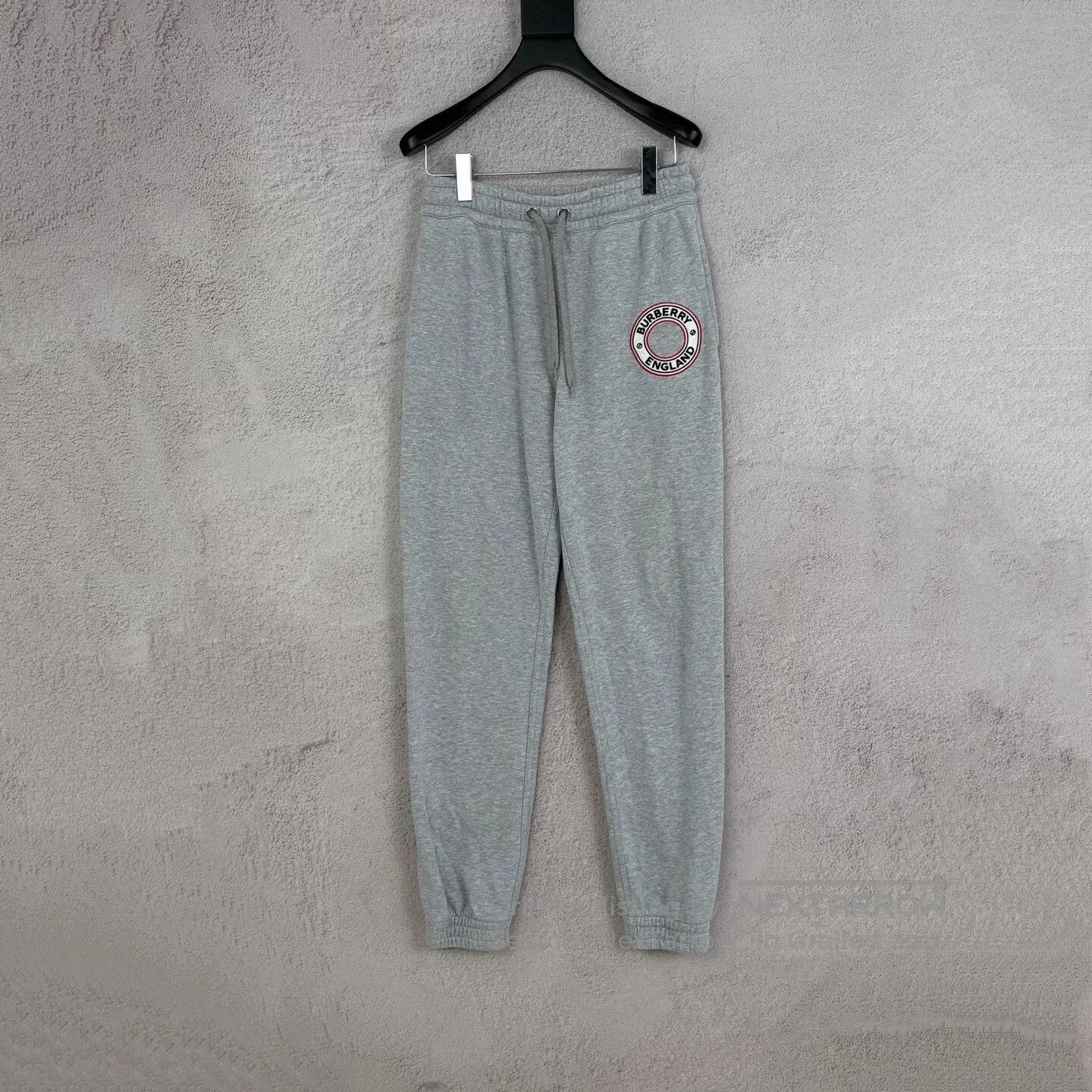 Burberry Burberry size s Felt Embroidered Logo Casual Gray Sweatpant Size US 30 / EU 46 - 1 Thumbnail