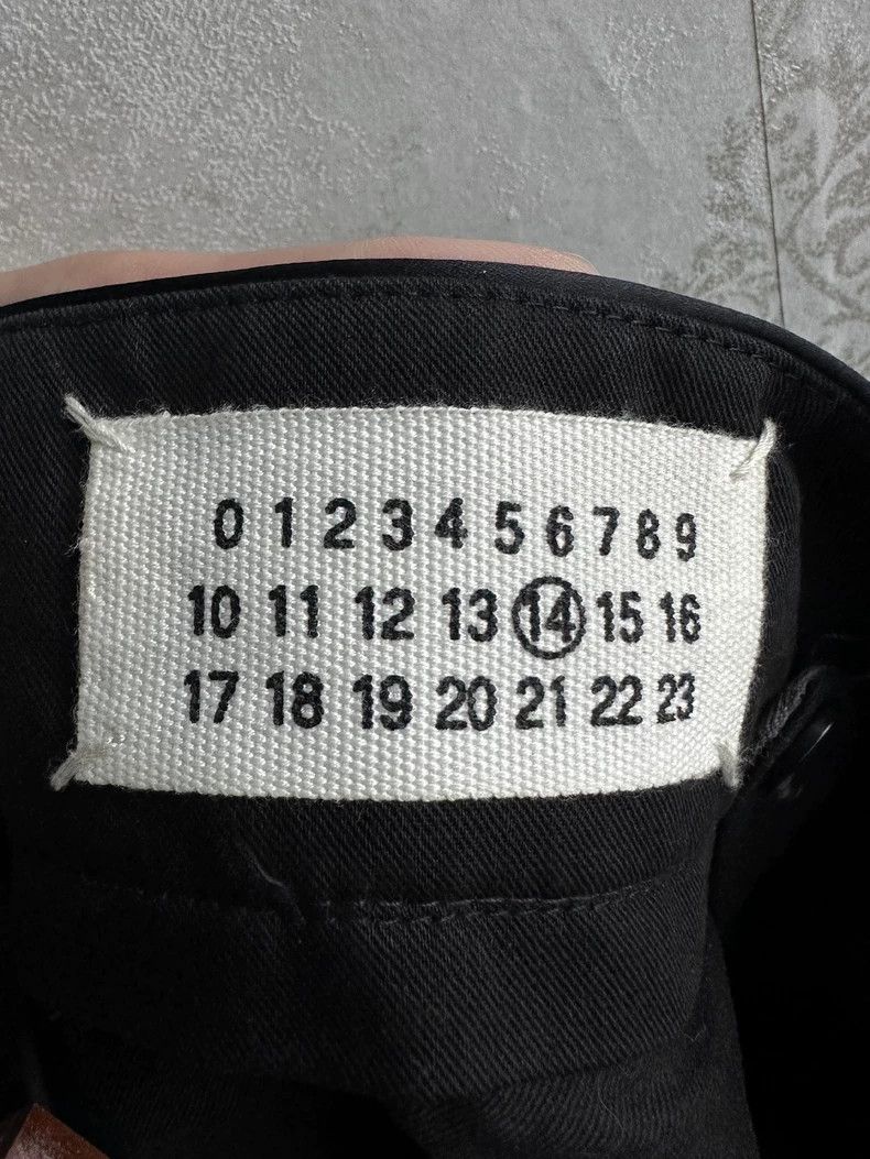 Maison Margiela Maison Margiela I'm wearing waist-sealed trousers. Size 50R - 5 Thumbnail