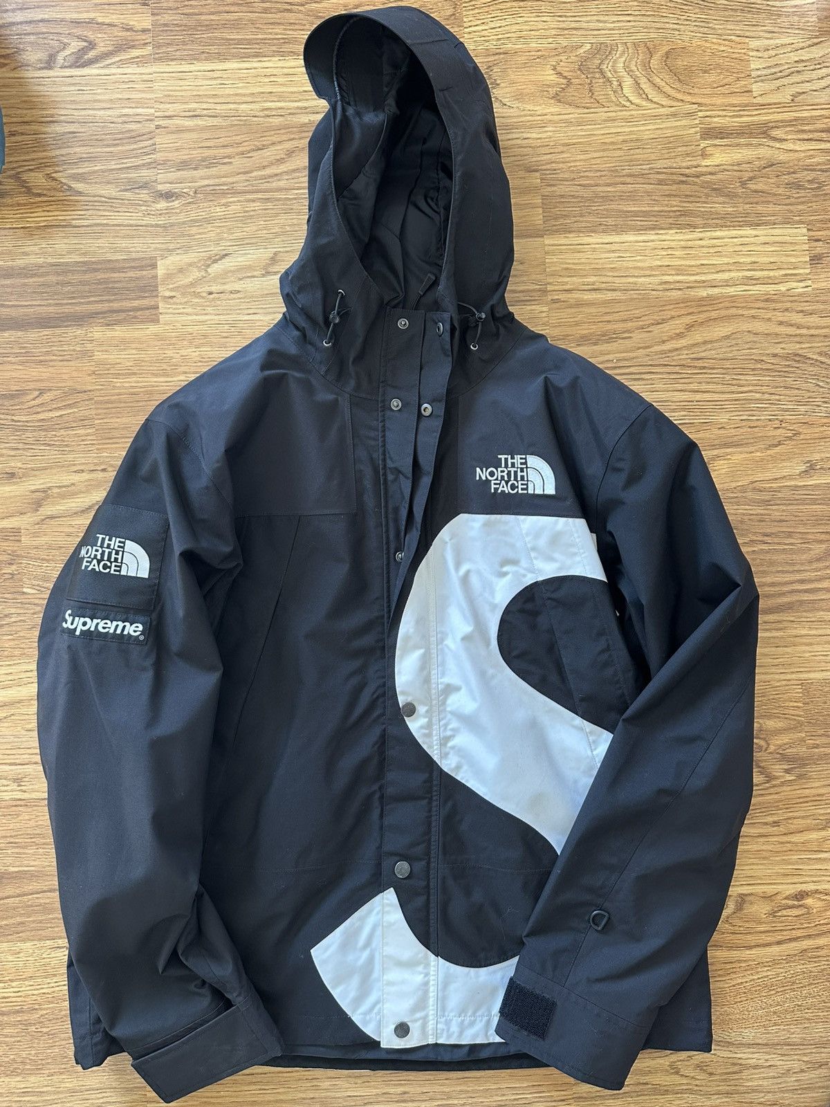 Supreme × The North Face Supreme The North Face “S” Logo Jacket