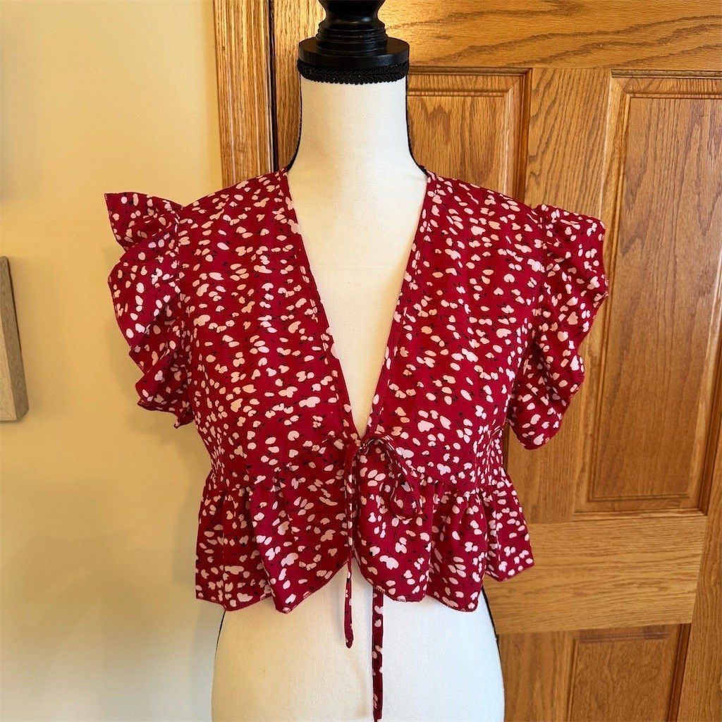 Shein SHEIN Blouse Womens Size M Red Ditsy Floral Tie Front Ruffl Size M / US 6-8 / IT 42-44 - 1 Thumbnail