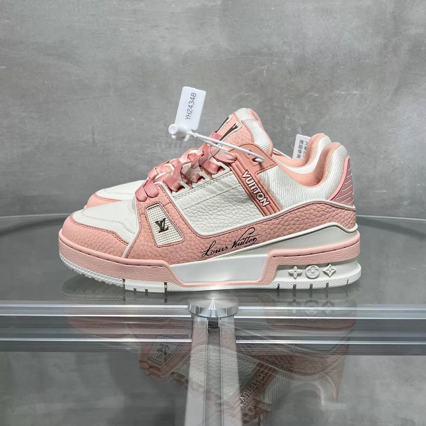 Louis Vuitton LV Trainer White Pink UK2/36 New in Box Tried On Size US 4.5 / IT 34.5 - 3 Thumbnail
