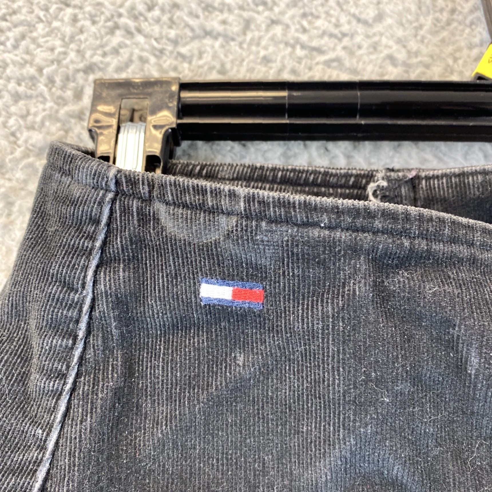 Tommy Hilfiger Tommy Hilfiger Skirt Size 5 Womens Black Corduroy Lace Accent Pockets Size 27" / US 4 / IT 40 - 6 Thumbnail