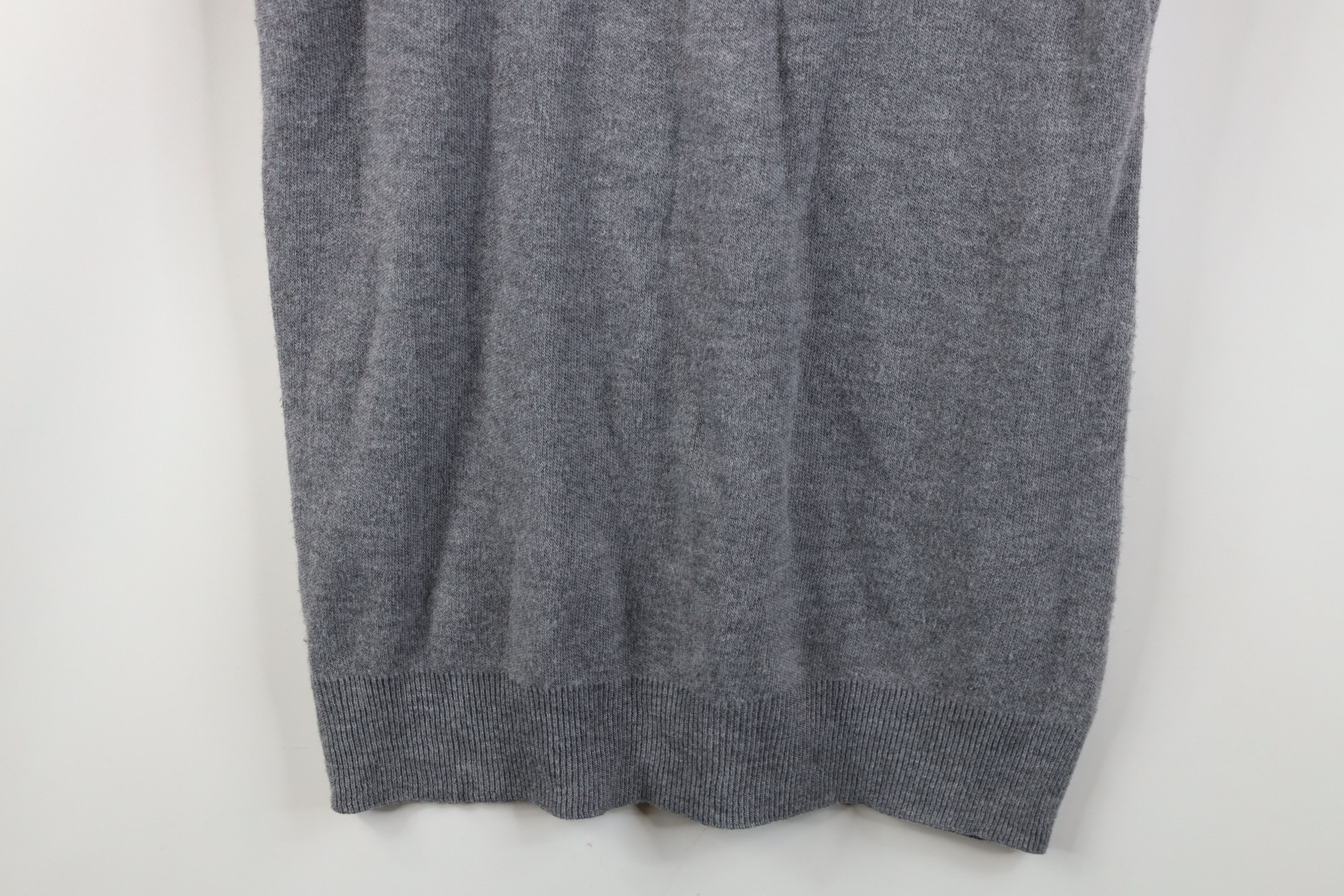 Vintage Vintage 70s Streetwear Knit V-Neck Sweater Vest Gray USA Size US M / EU 48-50 / 2 - 10 Thumbnail