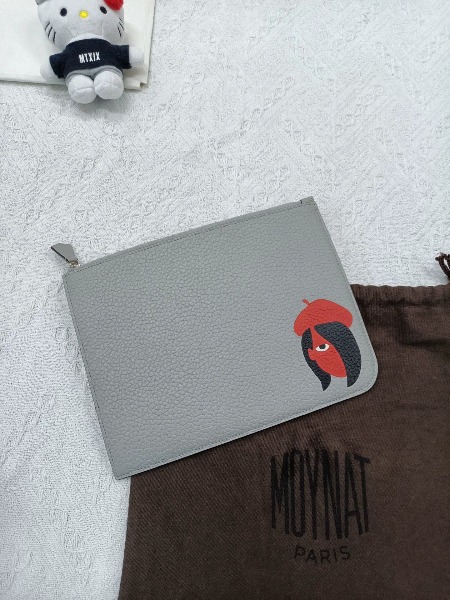 Moynat Moynat Gray Clutch 22.5x17.5 Unused Dust Bag Size ONE SIZE - 1 Thumbnail