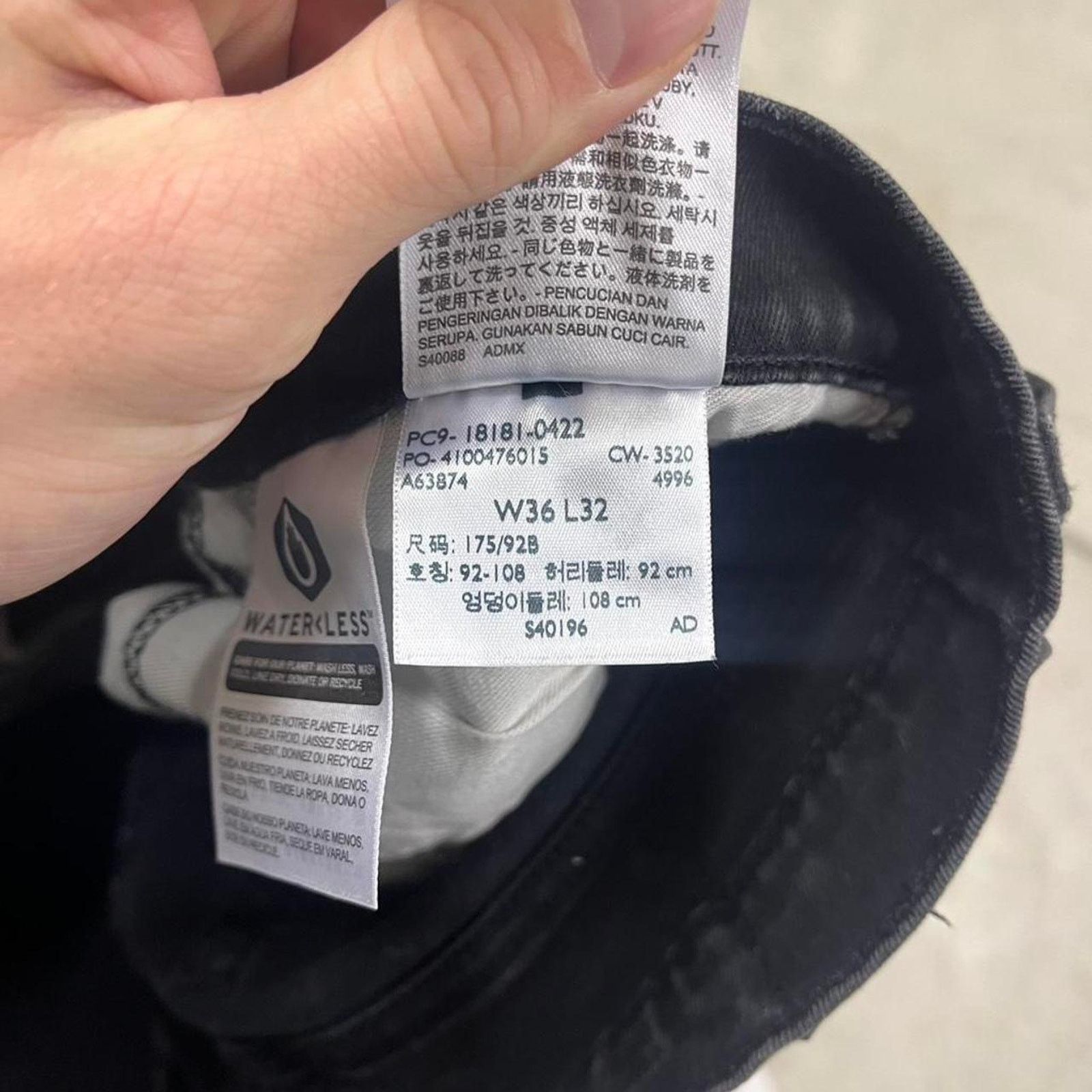 Levi's 2000s vtg levis black washed jeans Size US 36 / EU 52 - 4 Thumbnail