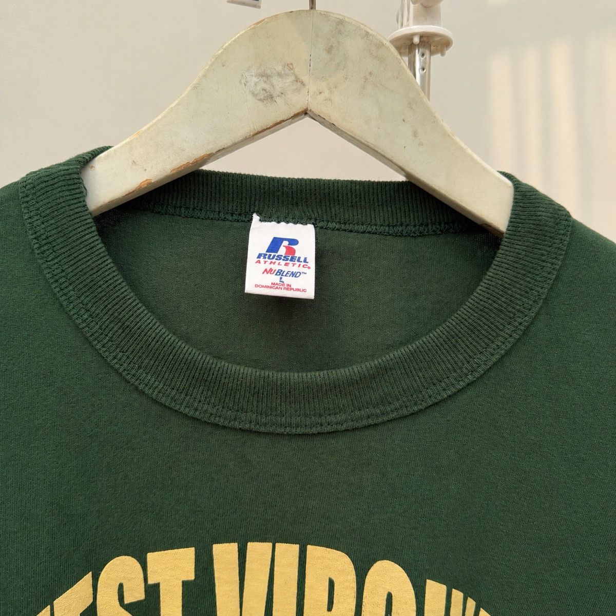 Vintage 2008 West Virginia State Track Meet Helper Green T-Shirt Size US L / EU 52-54 / 3 - 4 Thumbnail