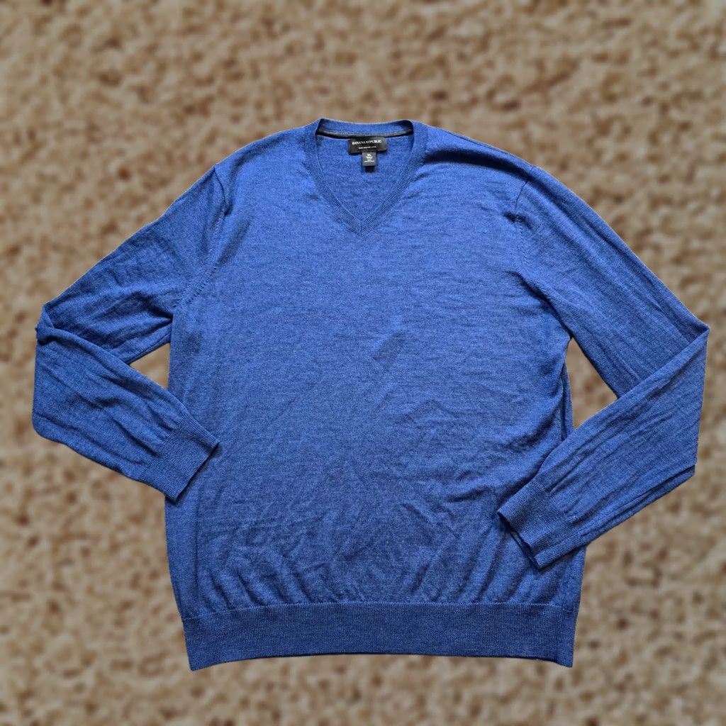 Banana Republic Banana Republic Mens Blue Merino Wool Long Sleeve Sweater XL Casual Size US XL / EU 56 / 4 - 1 Thumbnail