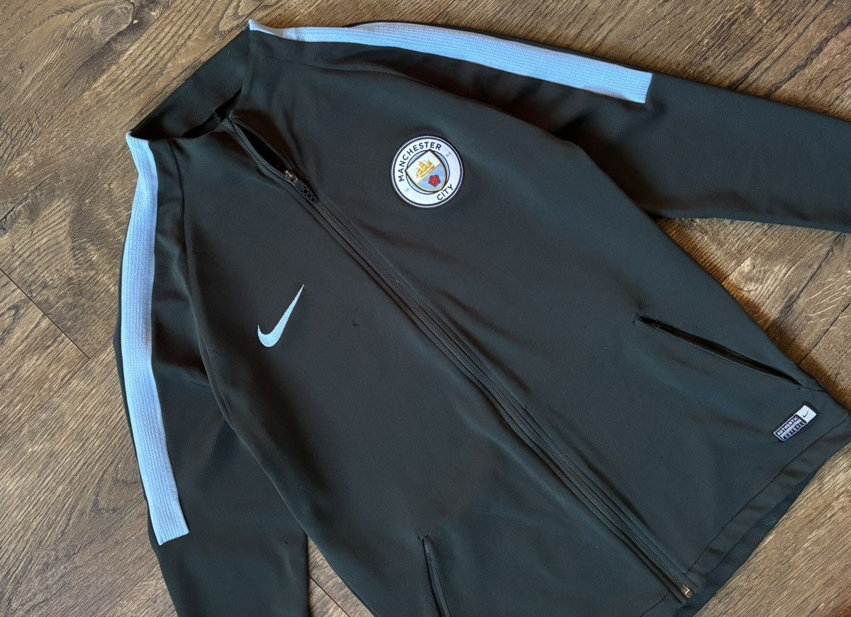 Nike Vintage Manchester city track jacket size M Size US M / EU 48-50 / 2 - 3 Thumbnail