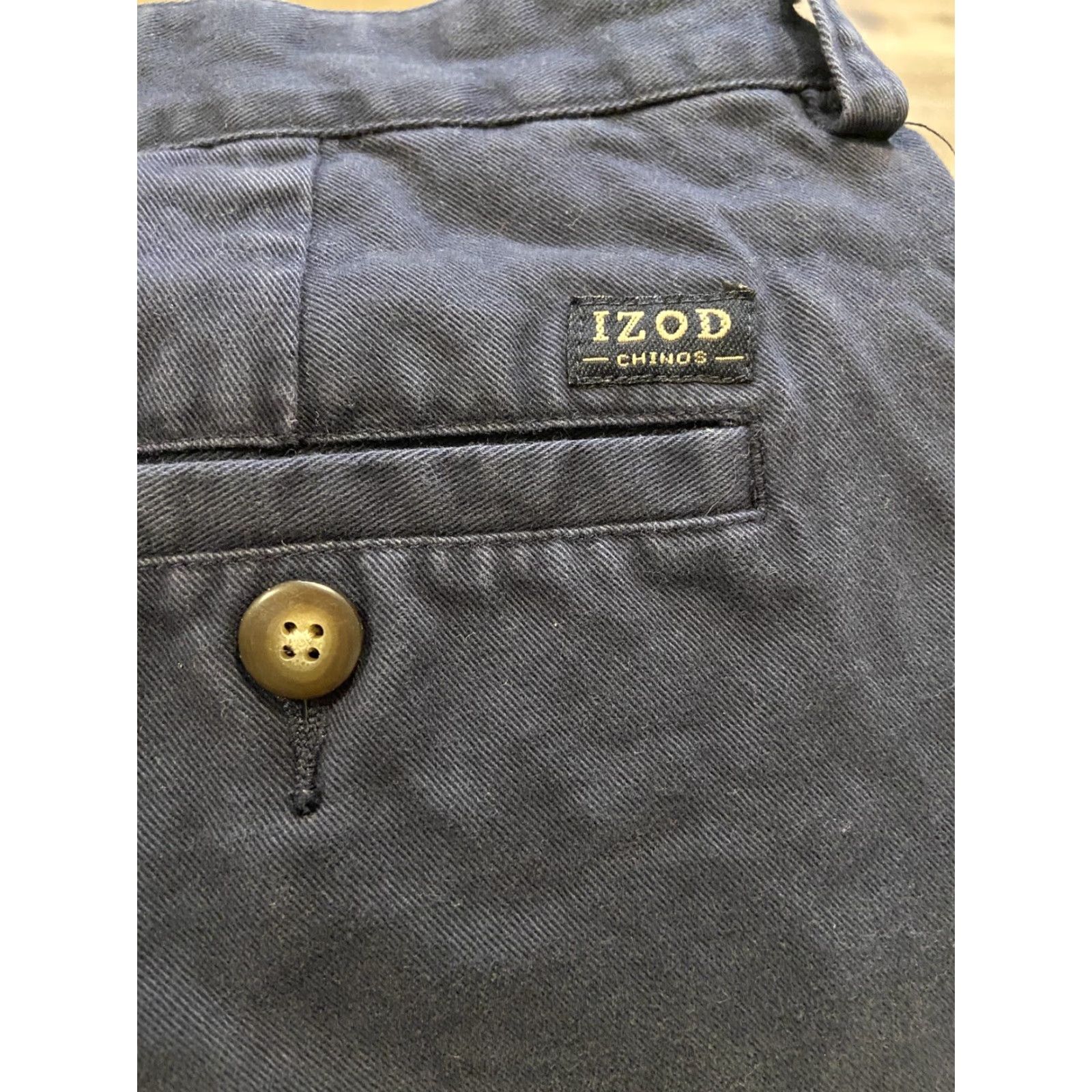 Izod VINTAGE IZOD Chino Shorts Men Navy Blue Pleated Front Size 36 Regular Pockets Mens Size US 36 / EU 52 - 5 Thumbnail