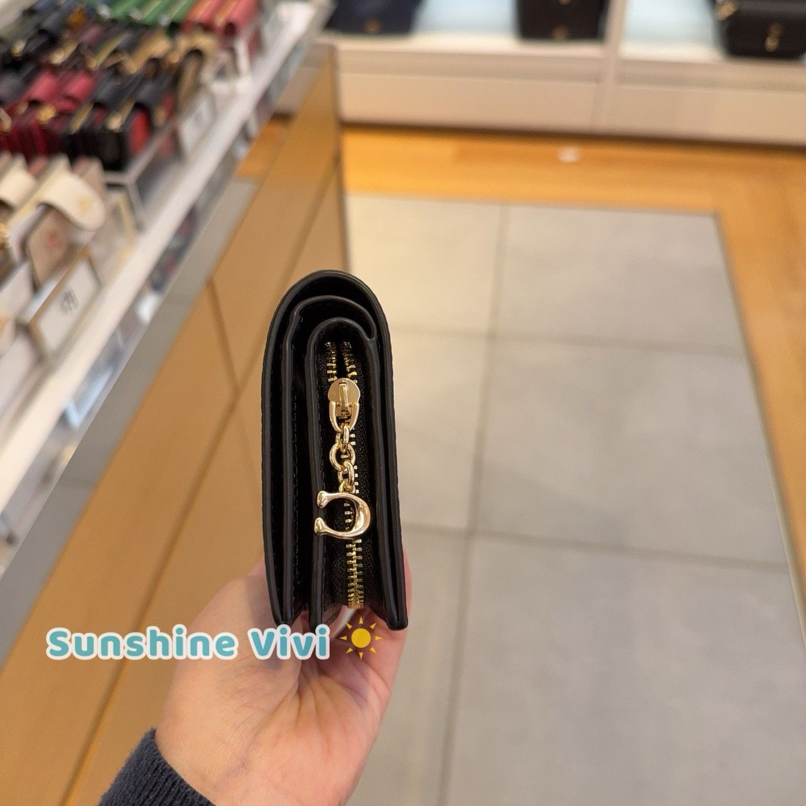 Coach NWT Coach Snap Wallet Gold/Black C2862 Leather Size ONE SIZE - 2 Thumbnail