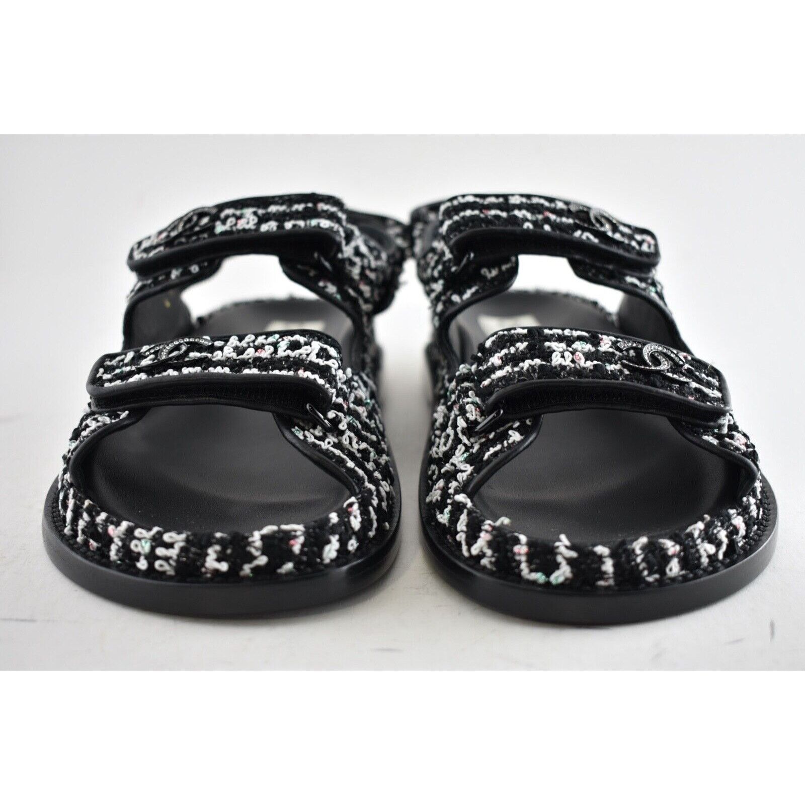 Chanel Chanel 22C Black White Tweed CC Logo Mule Slide Strap Size US 7.5 / IT 37.5 - 6 Thumbnail
