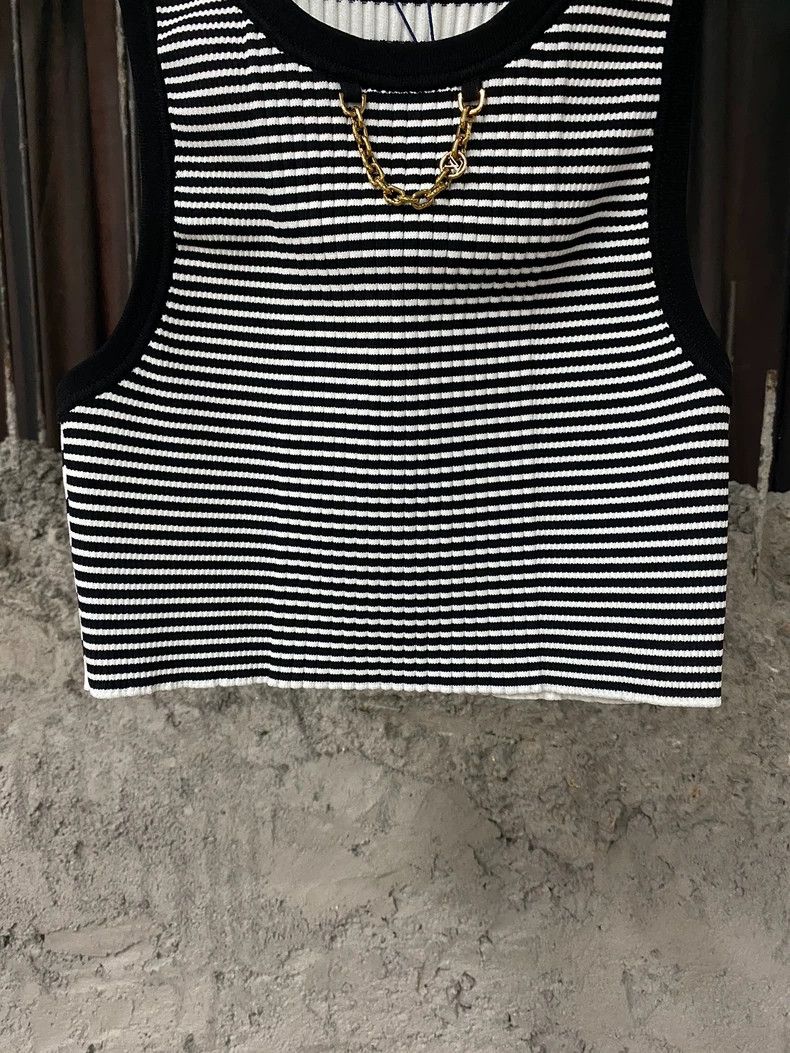 Louis Vuitton Louis Vuitton Knitted chain vest Size US M / EU 48-50 / 2 - 4 Thumbnail