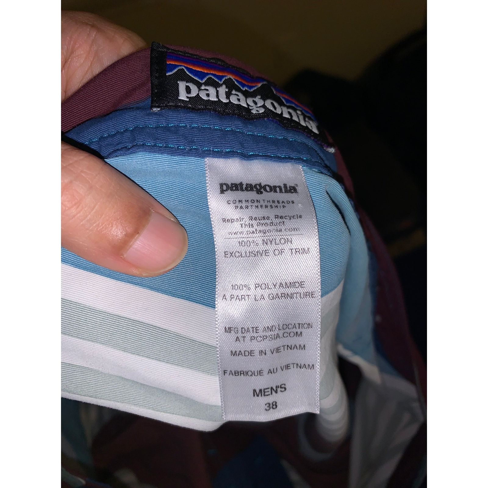 Patagonia Patagonia Wavefarer Board Shorts 38 Striped Nylon Swim Trunk Size US 38 / EU 54 - 7 Thumbnail