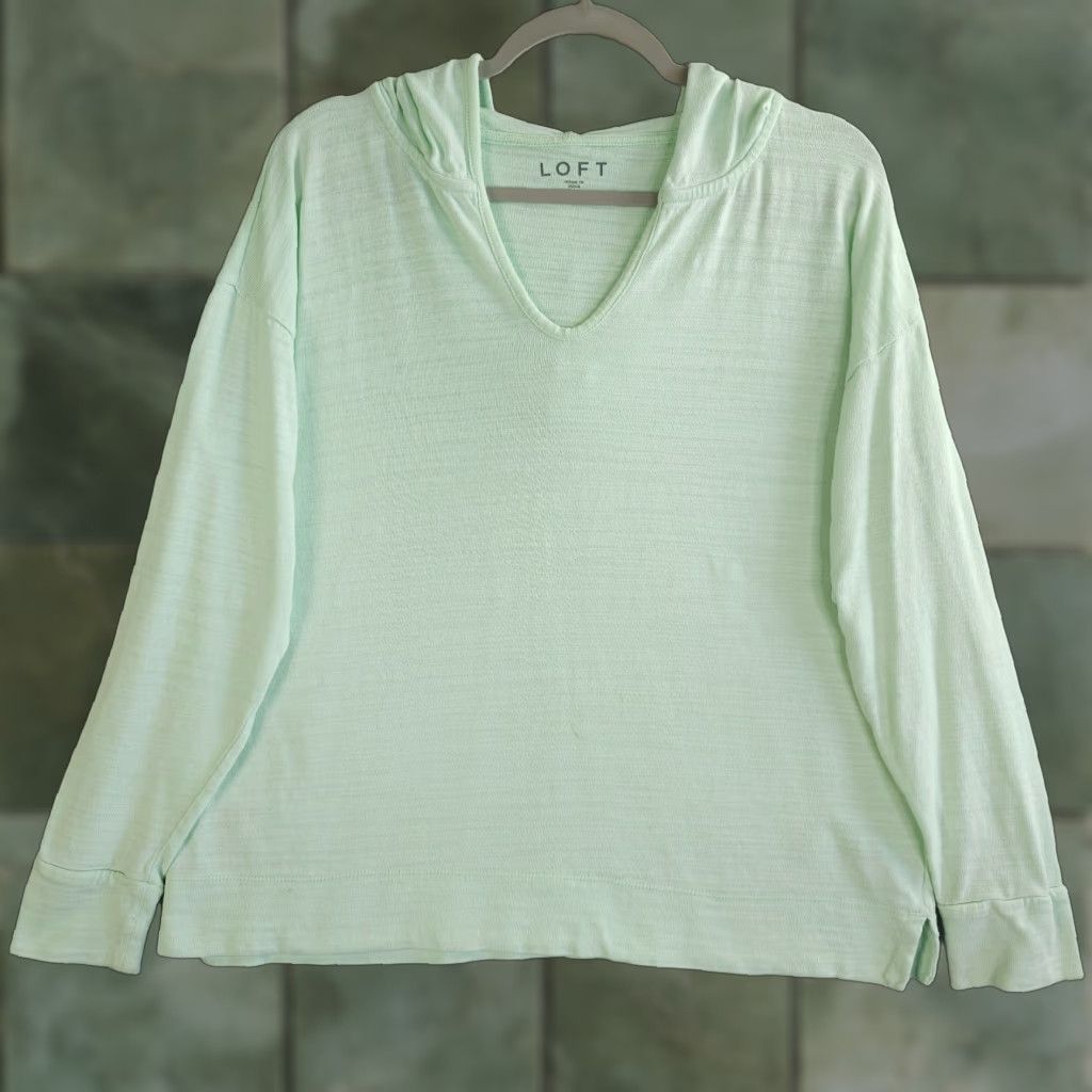 Loft LOFT Hoodie Womens Small Green V-Neck Lightweight Hooded Top Pullover Casual Size S / US 4 / IT 40 - 1 Thumbnail