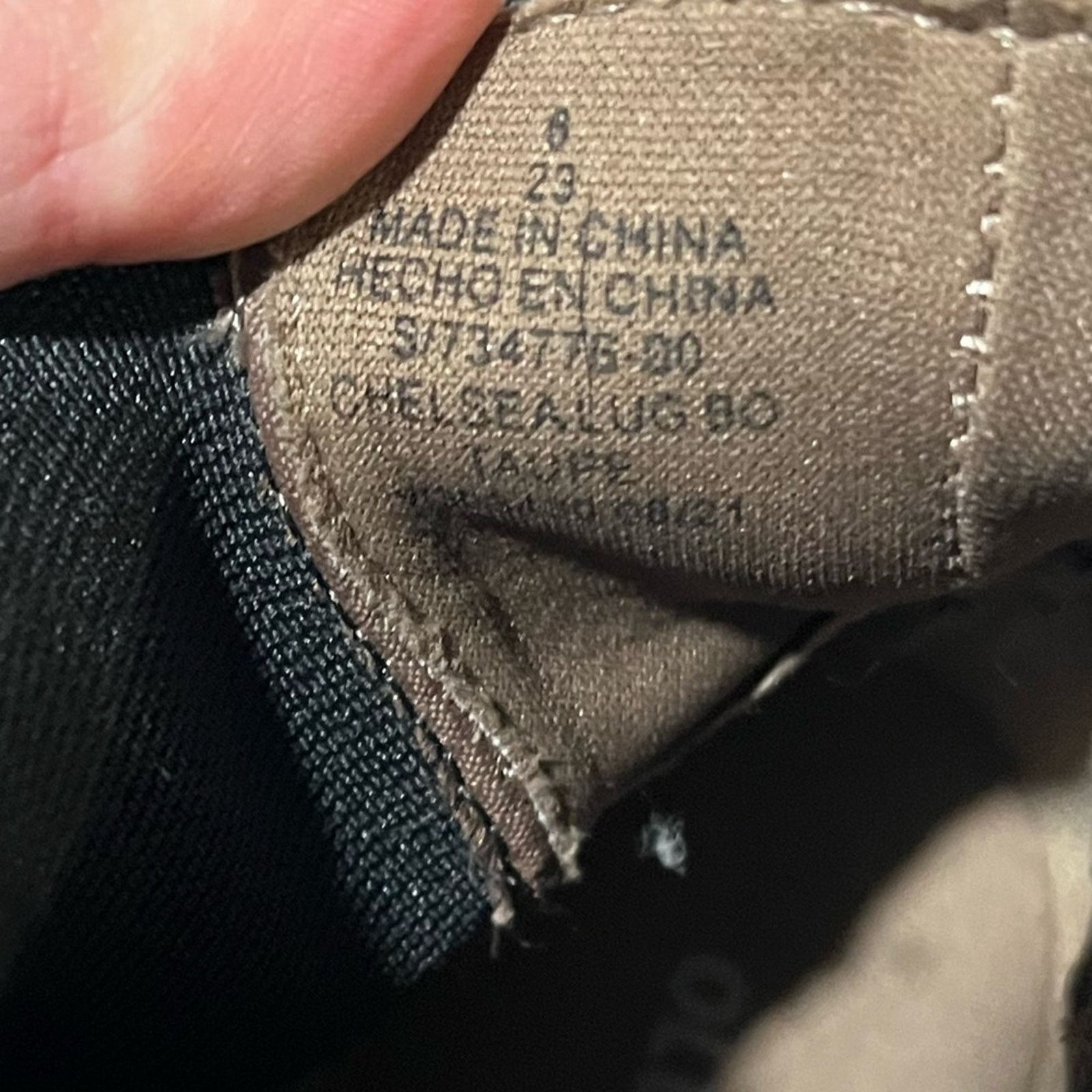 Old Navy Old Navy size 6 Chelsea lug boot in taupe Size US 6 / IT 36 - 5 Thumbnail