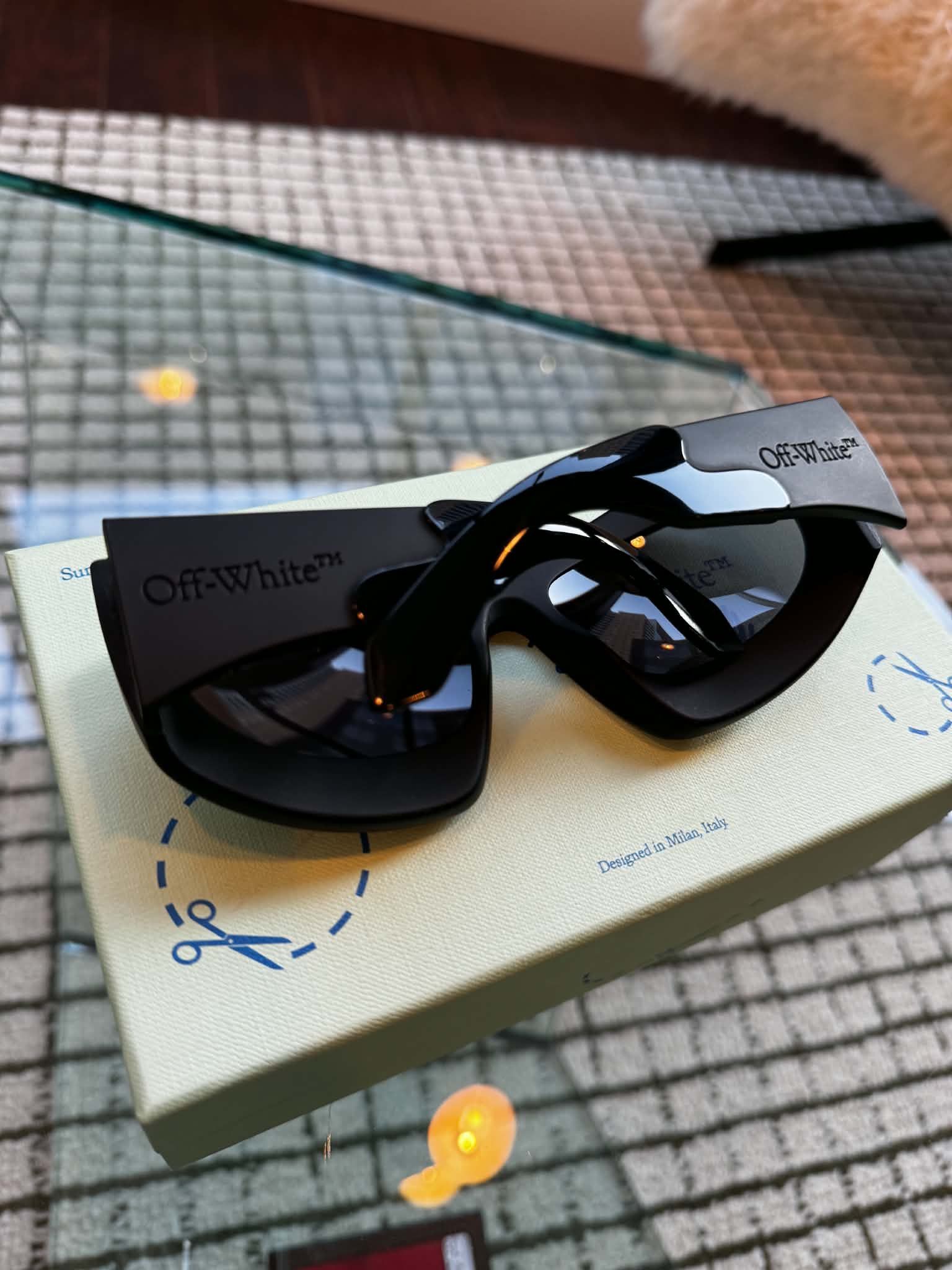 Off-White Off-White Katoka Unisex Sunglasses Size ONE SIZE - 4 Thumbnail